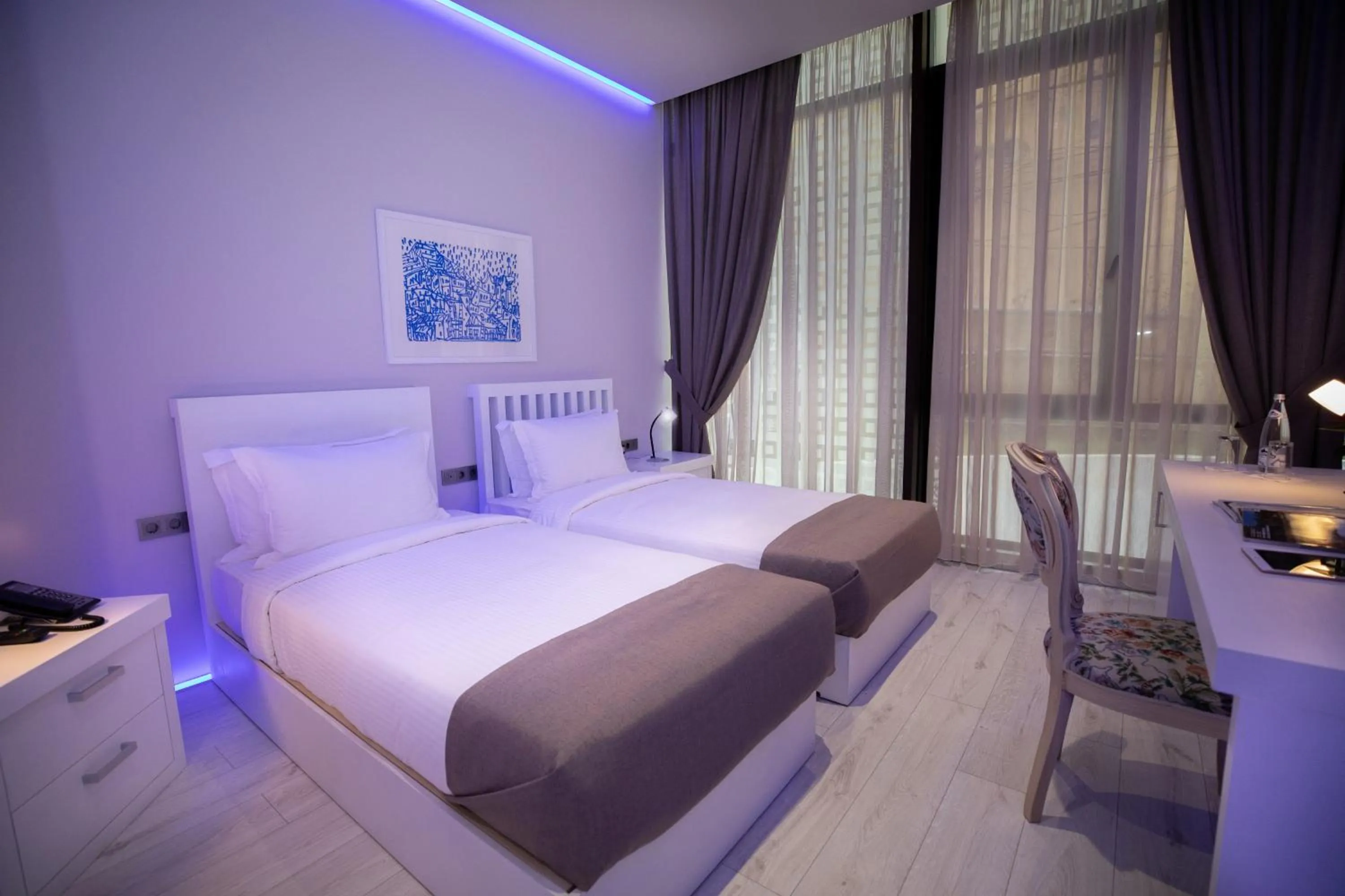 Photo of the whole room, Bed in Metro Hotel Tirana