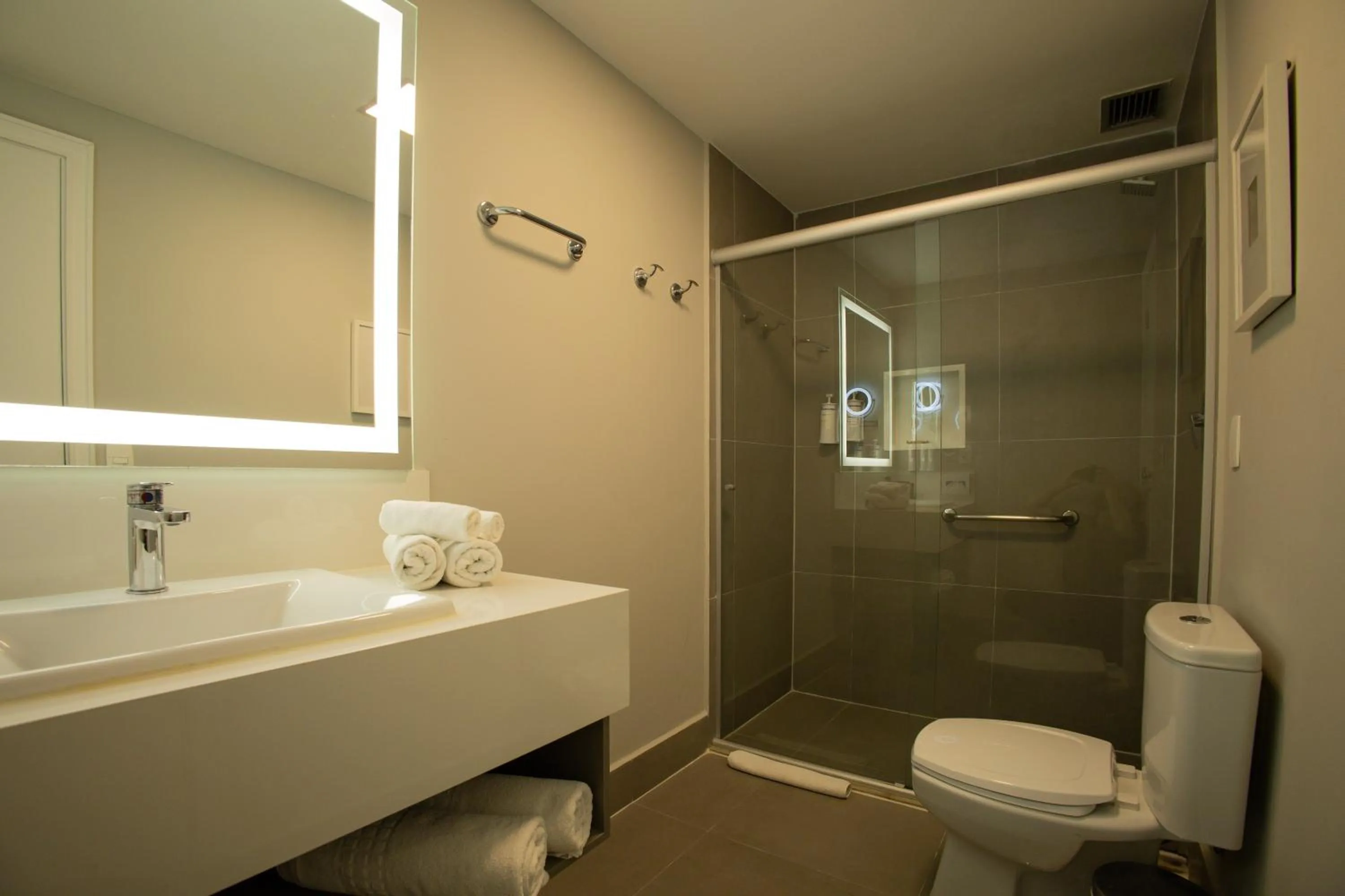 Bathroom in Park Inn by Radisson Berrini