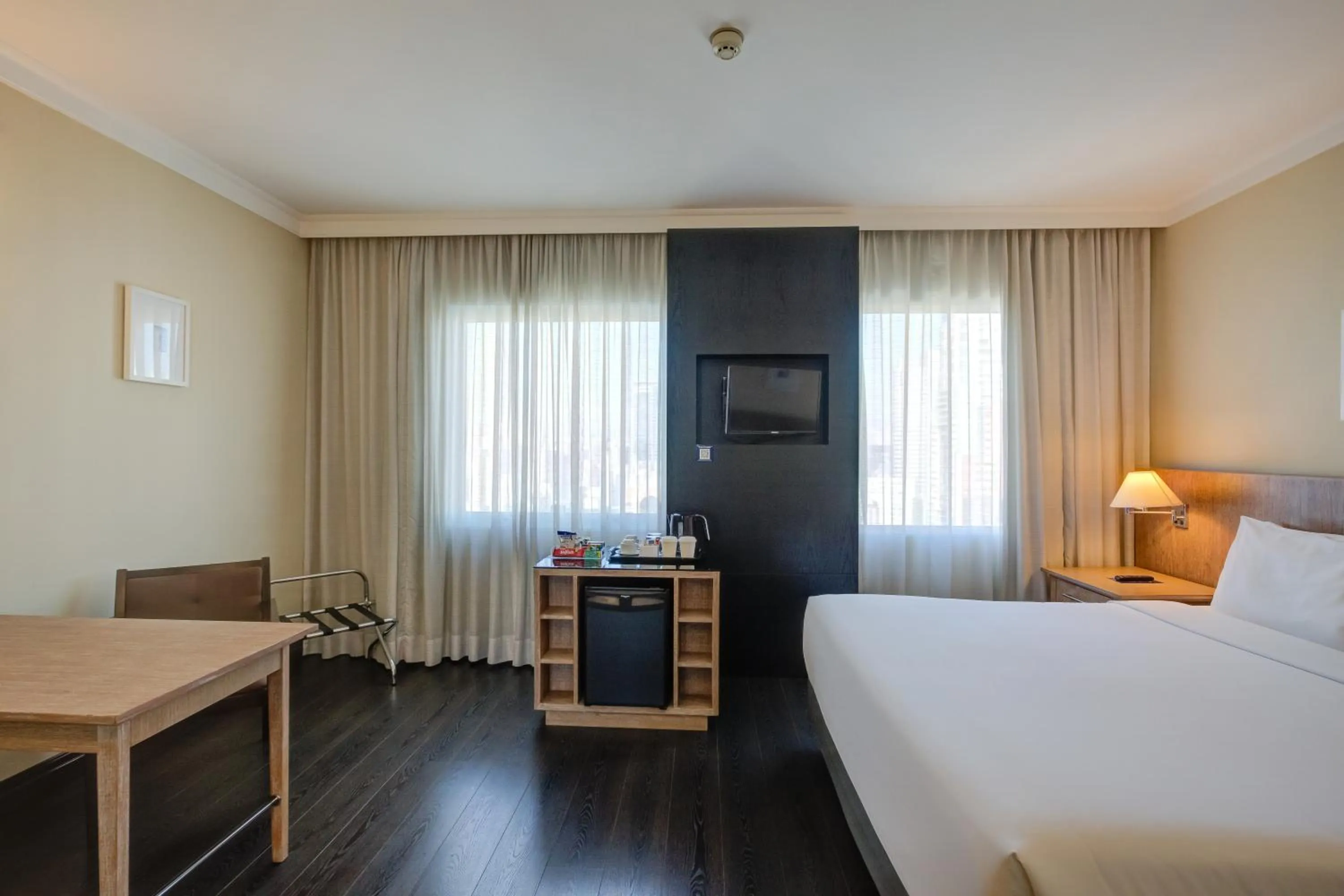 Bedroom, Bed in Park Inn by Radisson Berrini