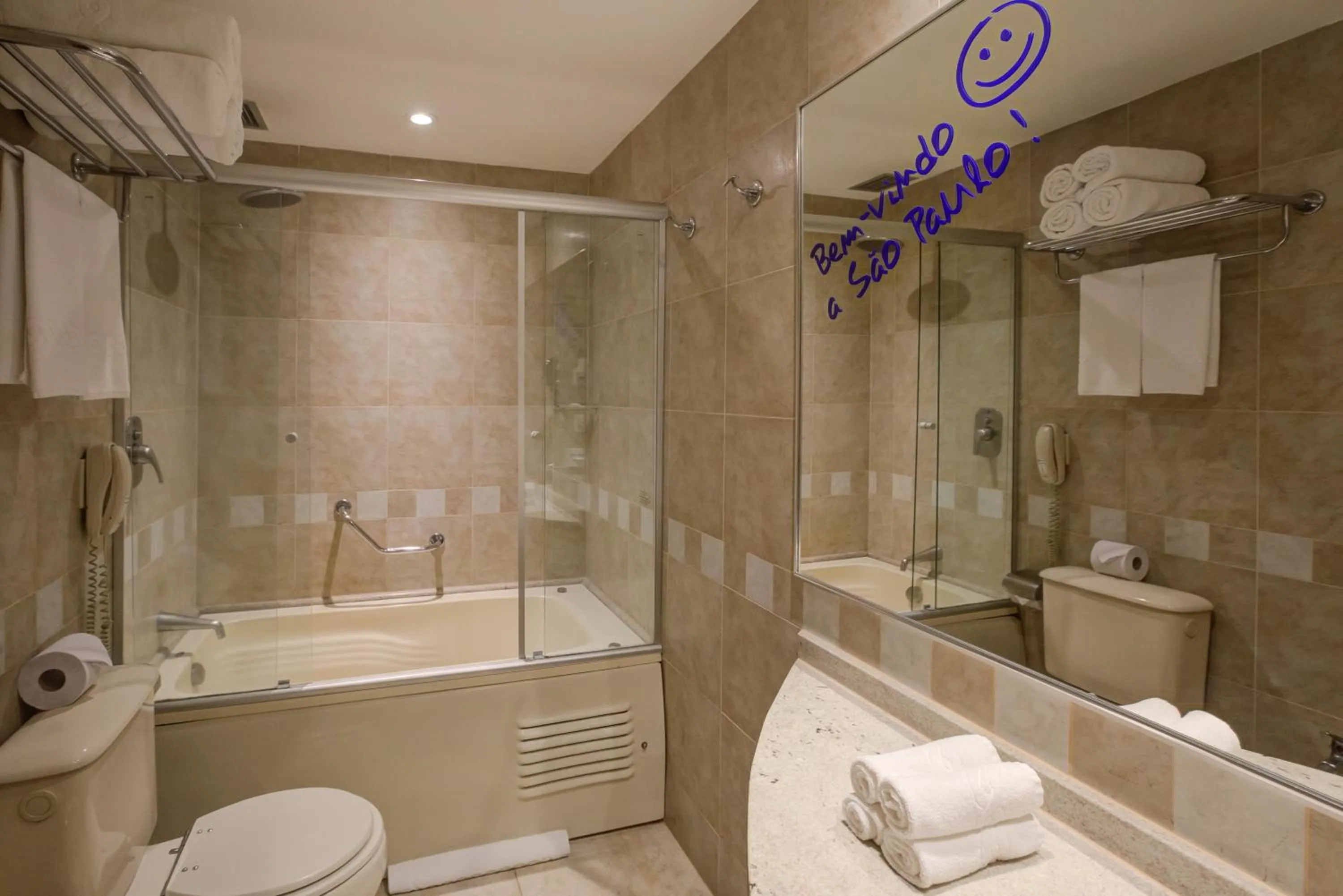 Bathroom in Park Inn by Radisson Berrini