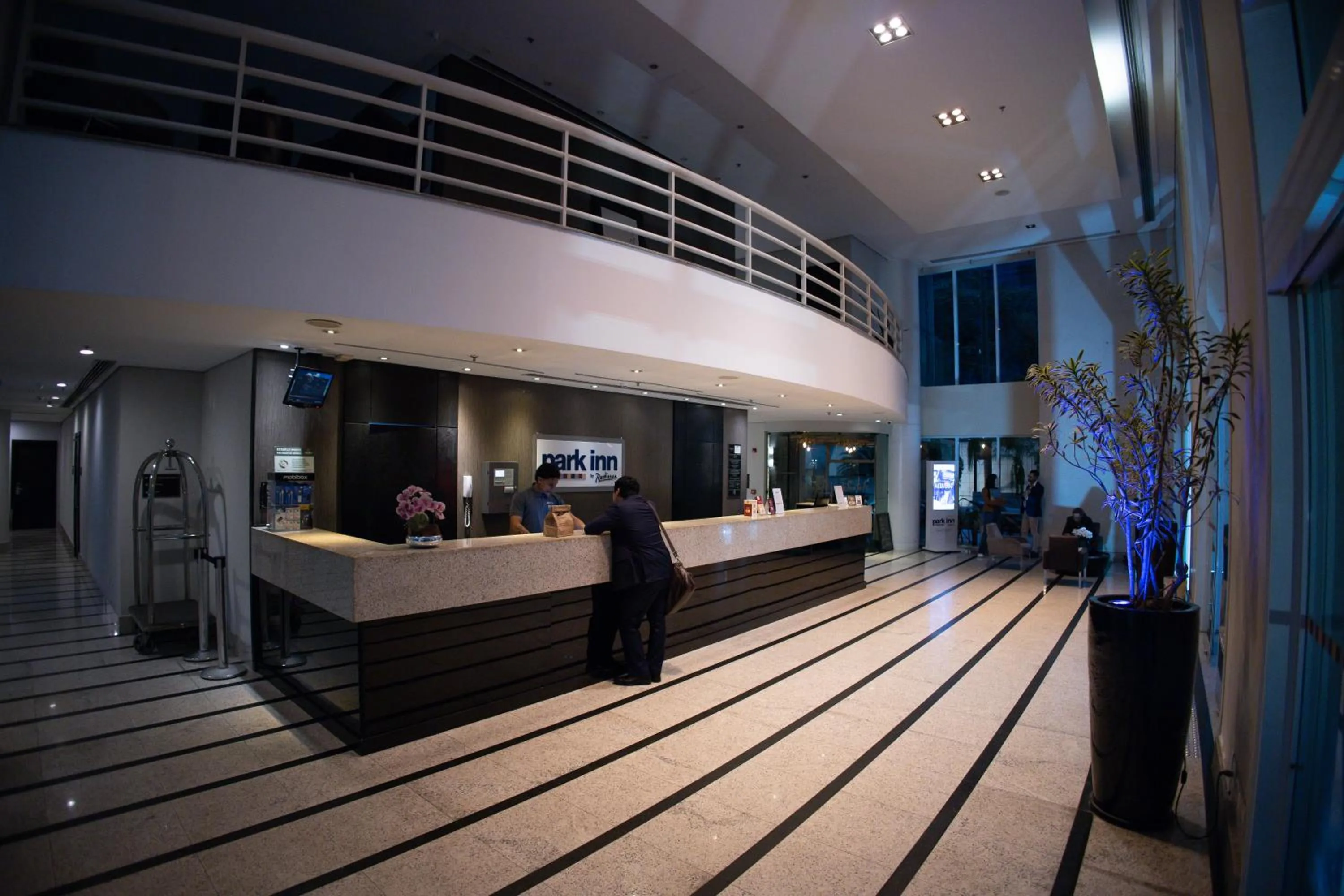 Lobby or reception in Park Inn by Radisson Berrini