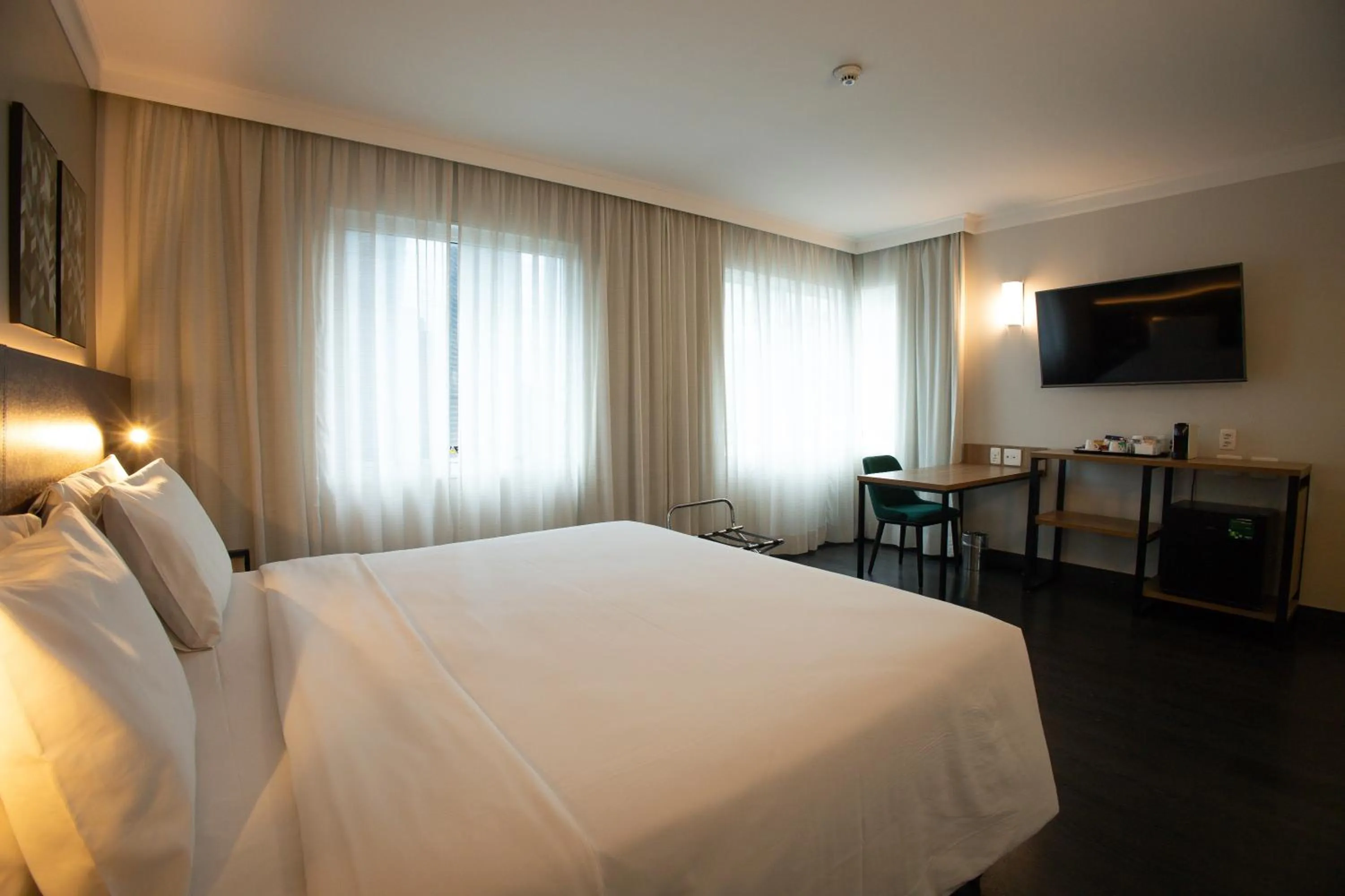 Bedroom, Bed in Park Inn by Radisson Berrini