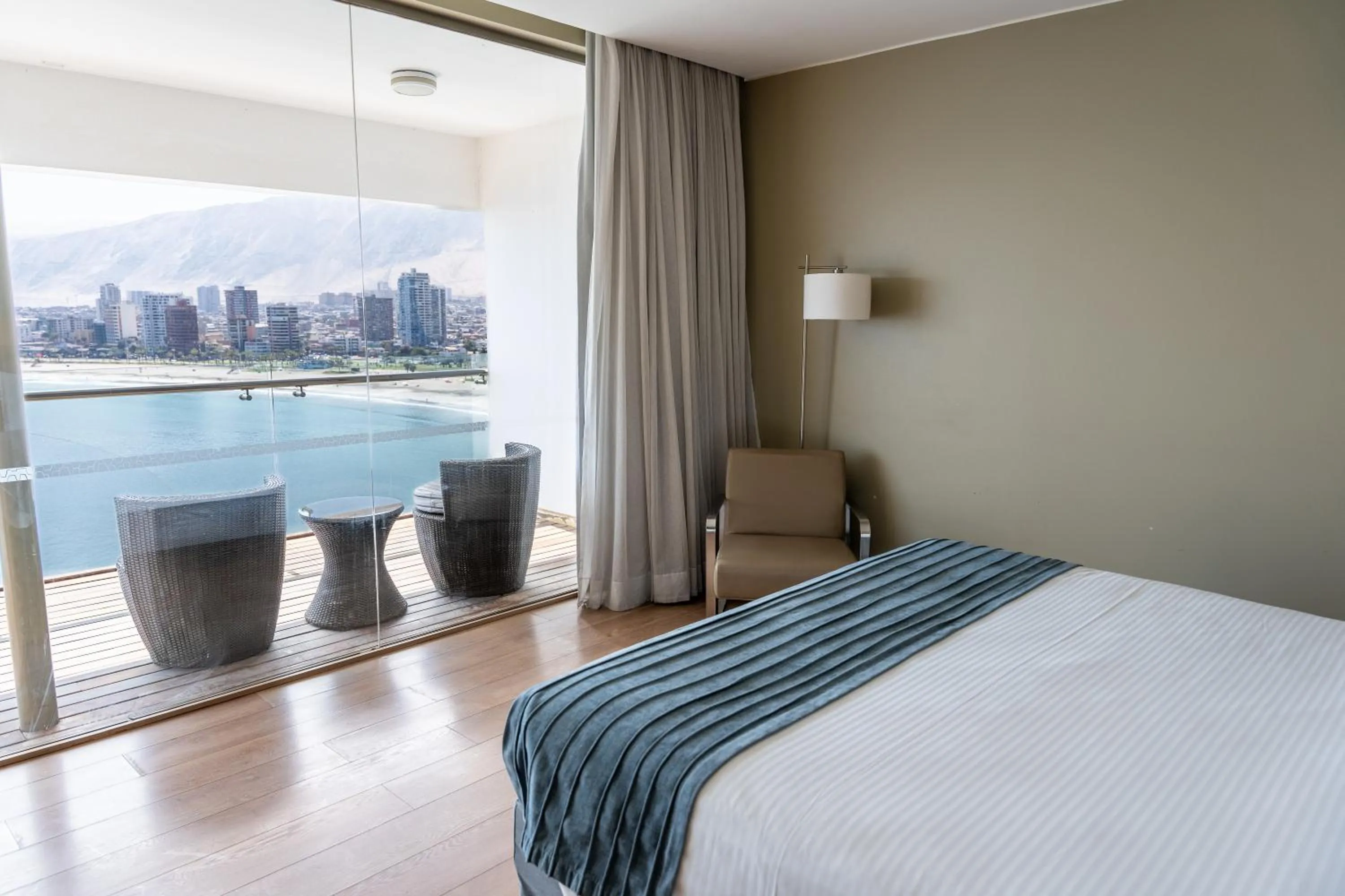 Bedroom, Bed in Terrado Suites Iquique