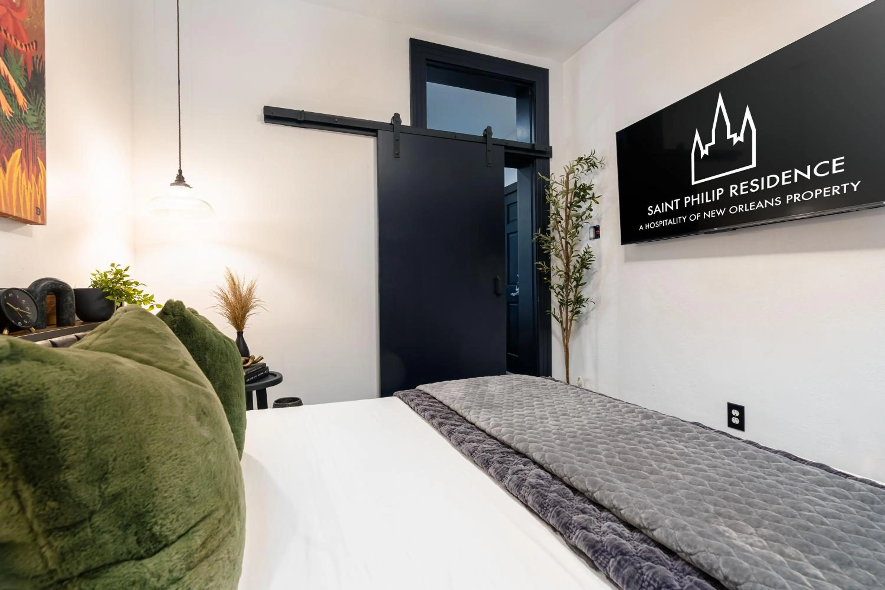 Bed in Saint Philip Residence