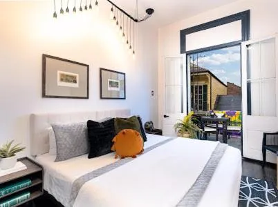 Bed in Saint Philip Residence