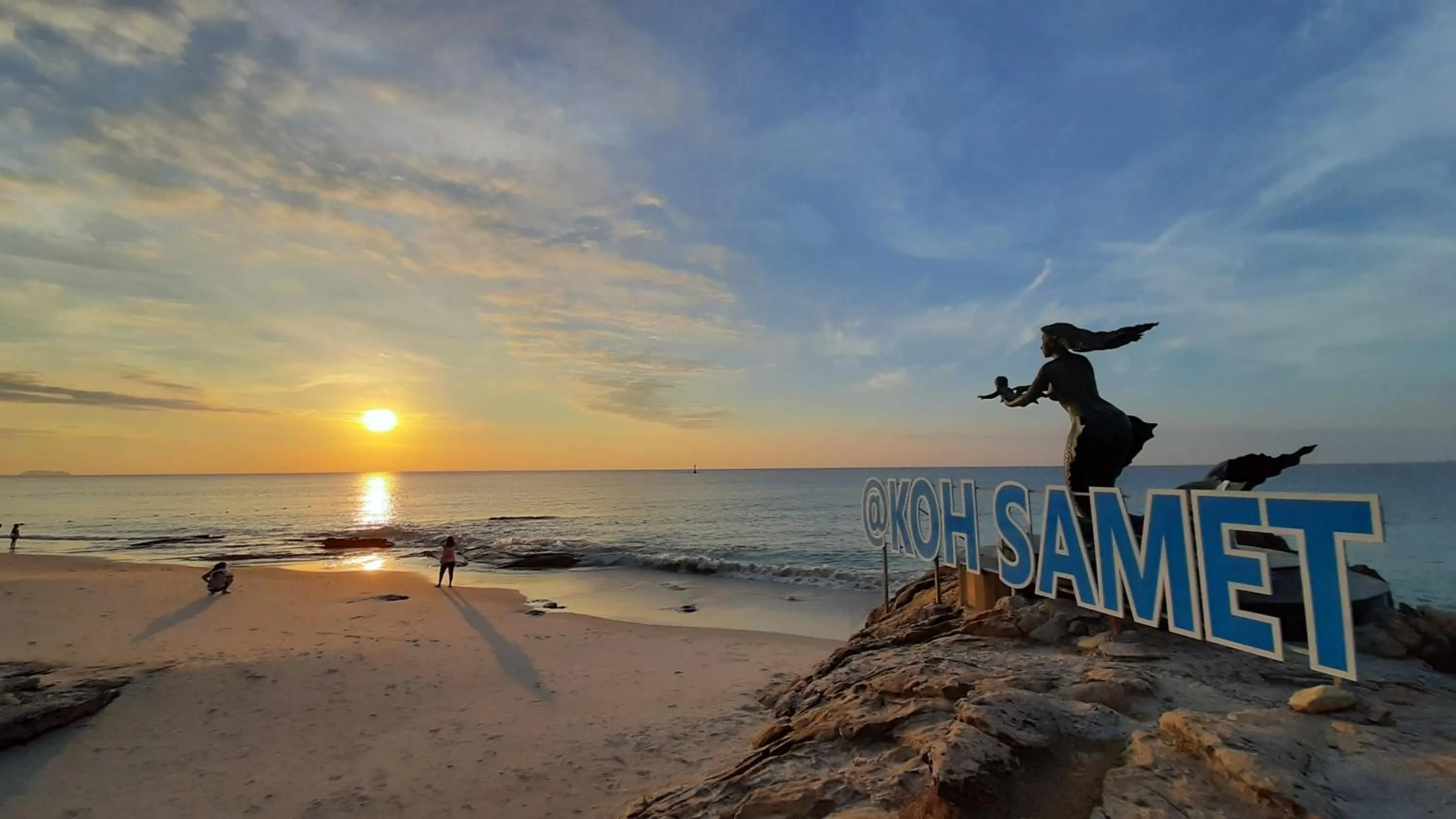 Beach in Samed Runa Village