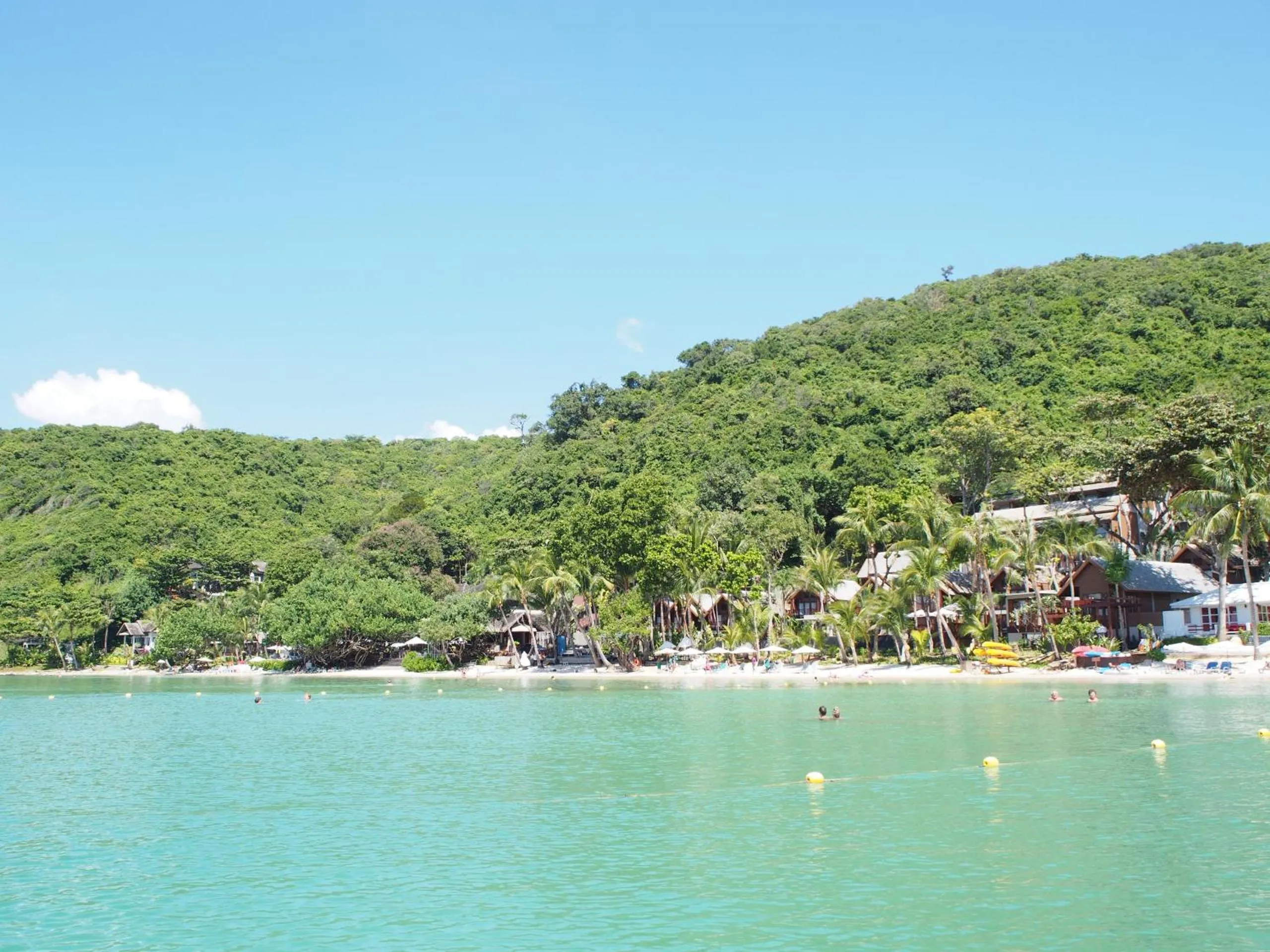 Nearby landmark in Samed Runa Village