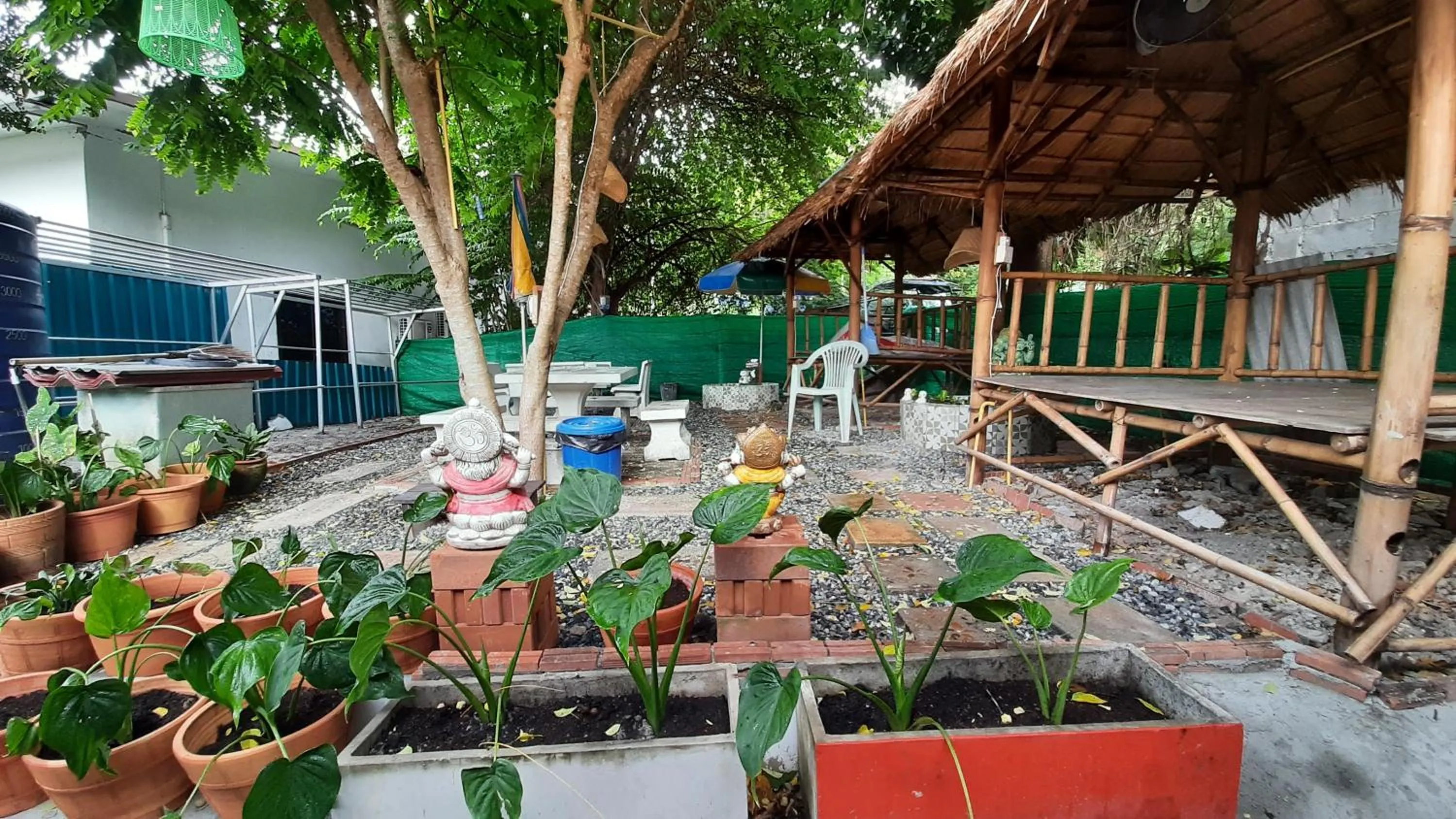 Property building in Samed Runa Village