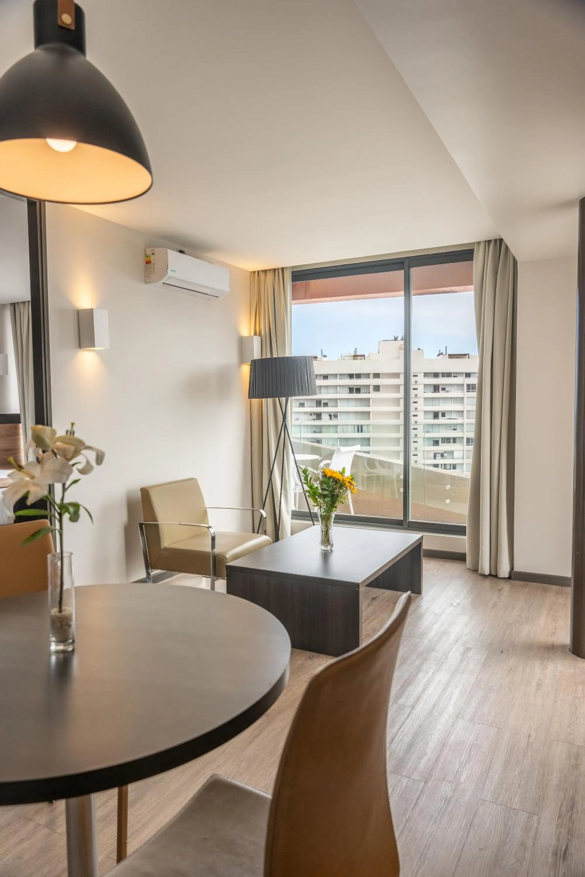 Living room in Studio 56 Apart Hotel by Terrado Iquique