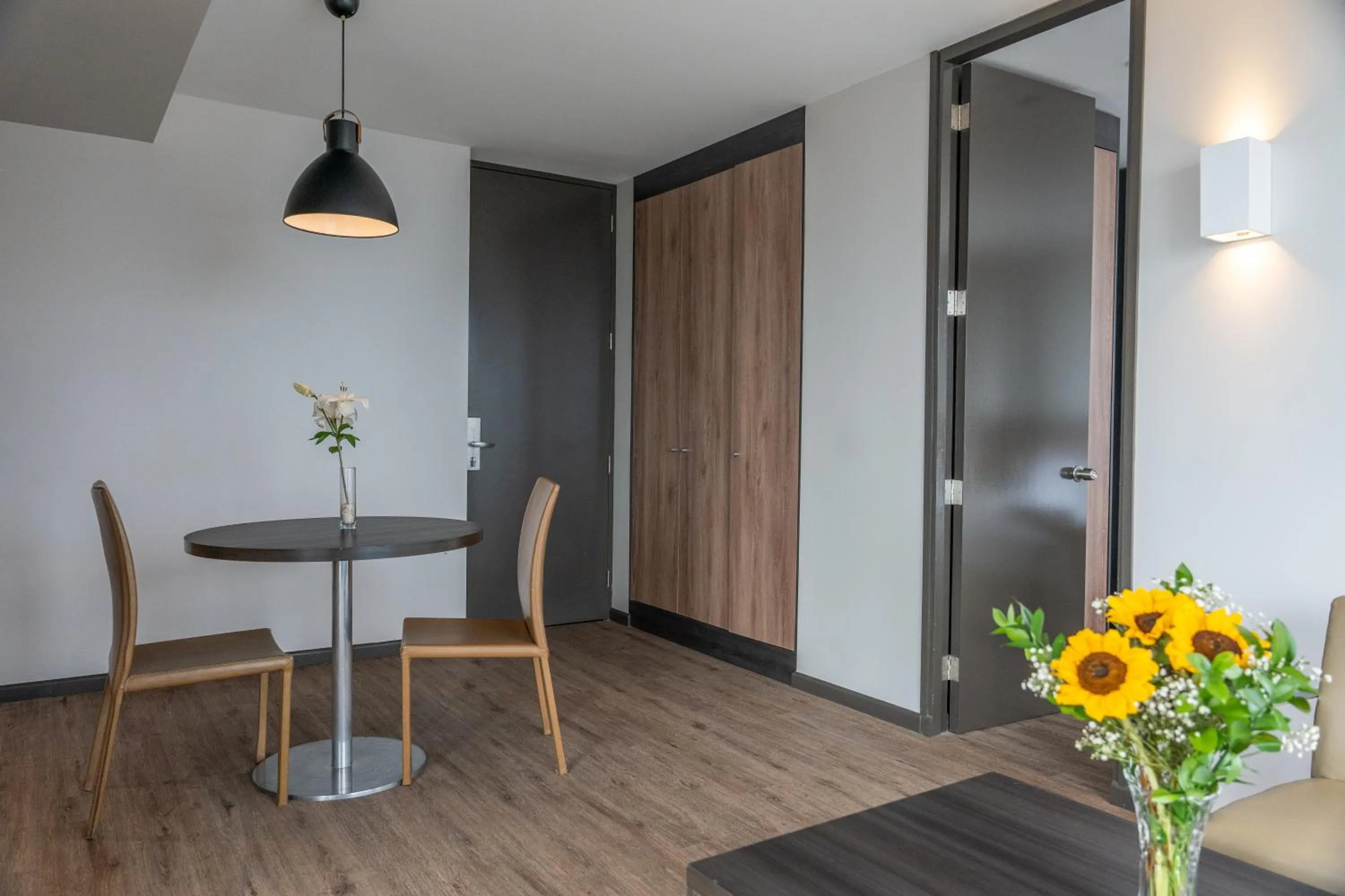 Seating area in Studio 56 Apart Hotel by Terrado Iquique