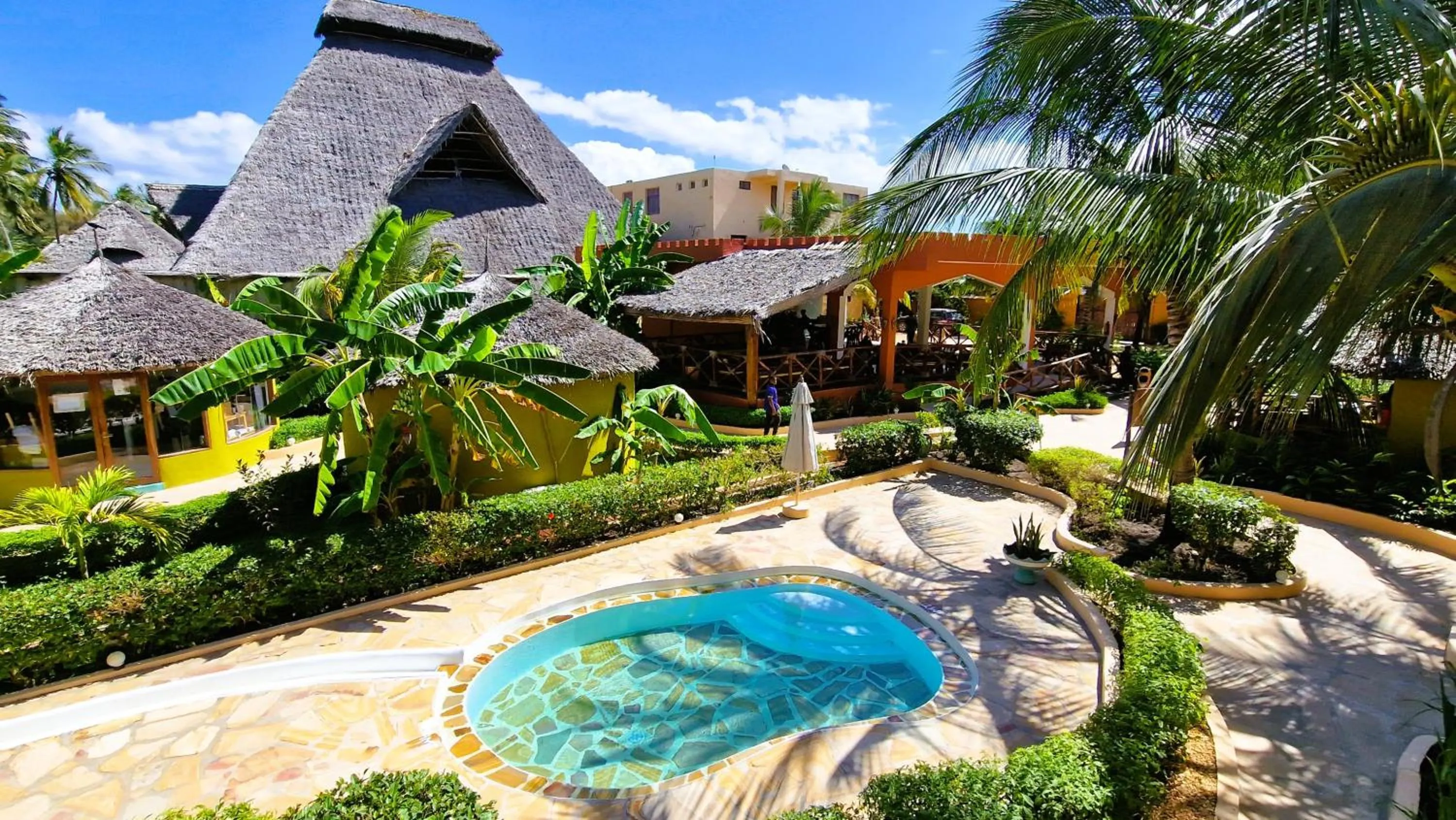 Swimming pool in Paradise Beach Resort & Spa