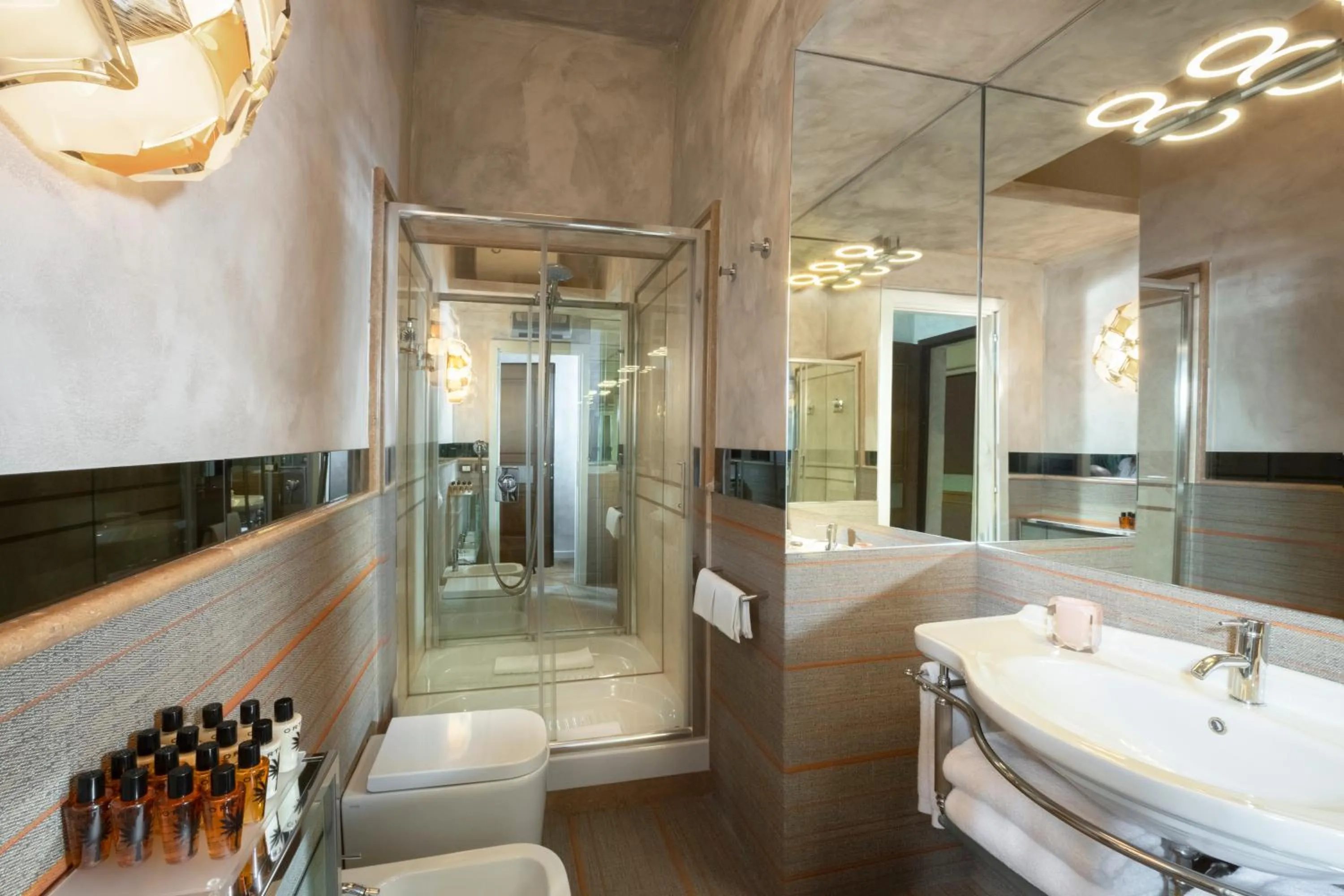 Bathroom in Palm Suites - Small Luxury Hotels of the World
