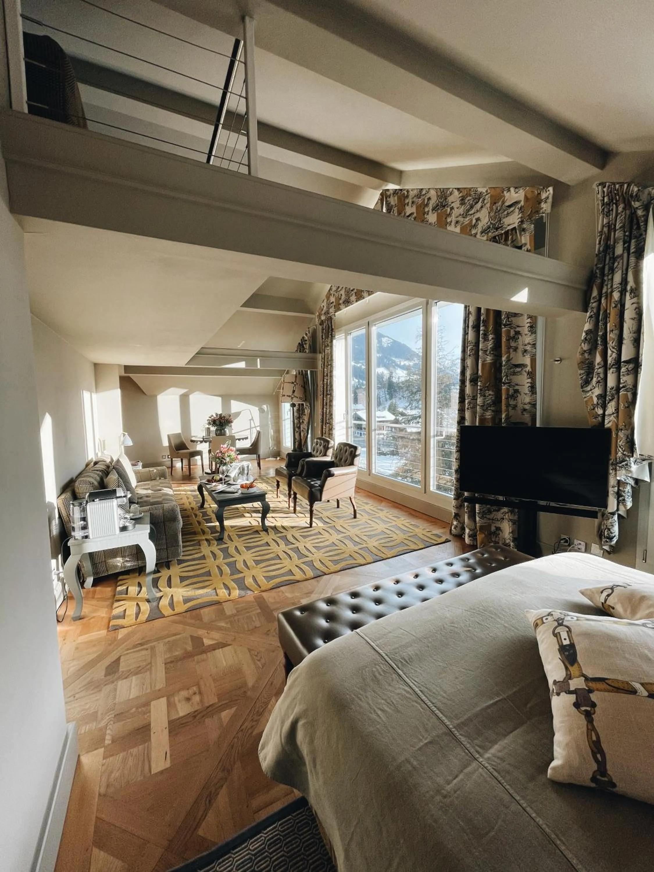 Property building, Bed in Le Grand Bellevue