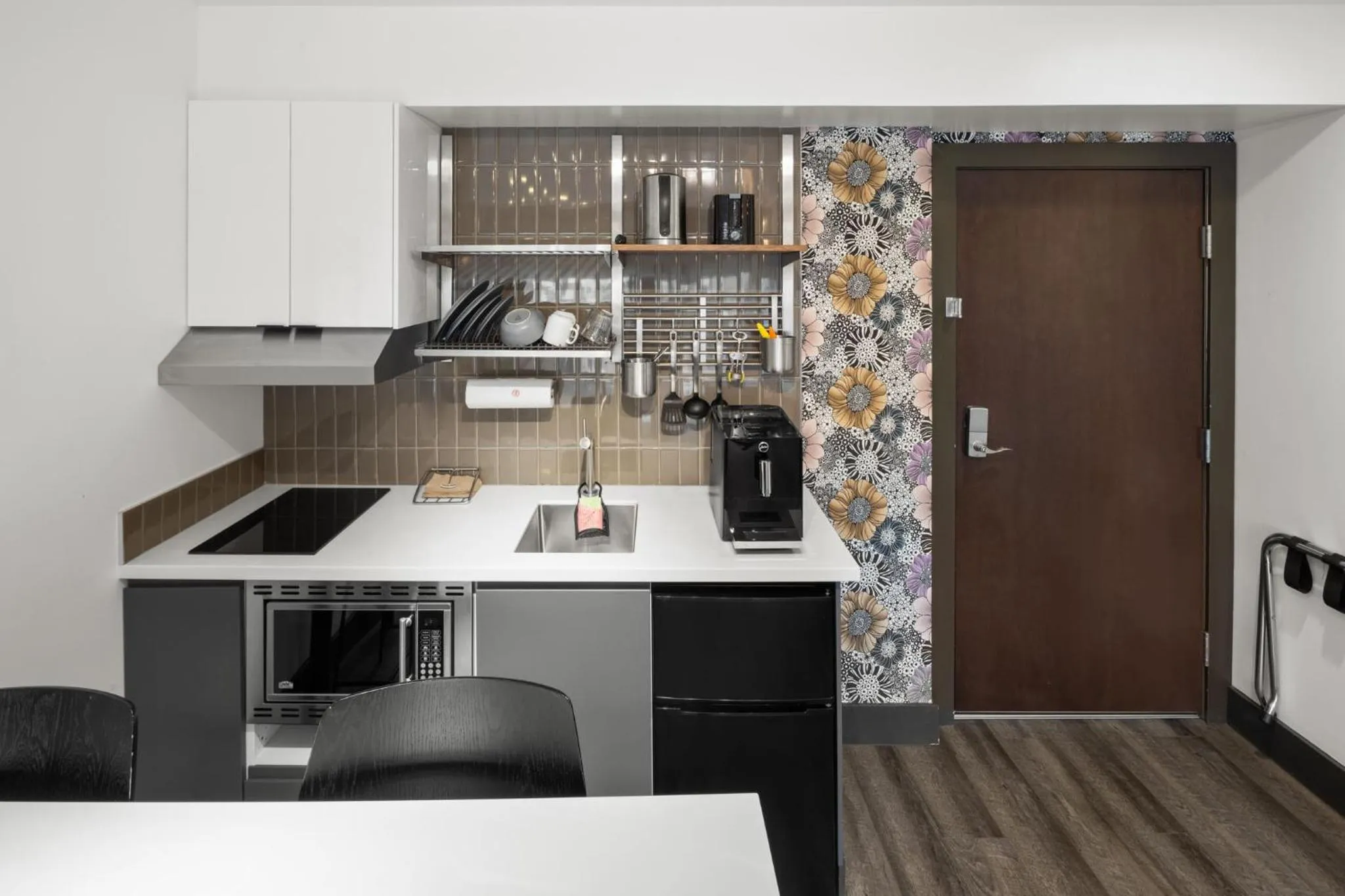 Coffee/tea facilities in Silverbow Inn