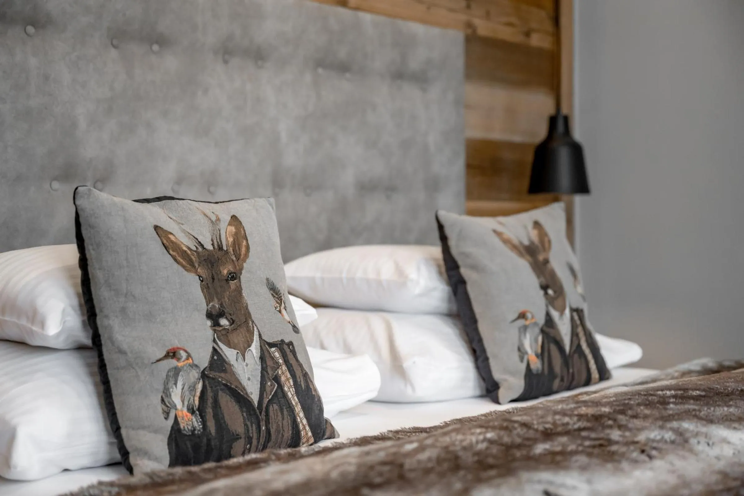 Bedroom, Bed in AlpenParks Hotel & Apartment Arlberg Warth mit Pool