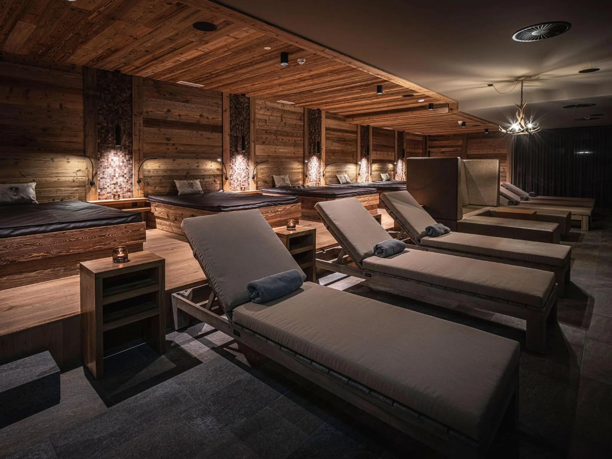 Sauna in AlpenParks Hotel & Apartment Arlberg Warth mit Pool