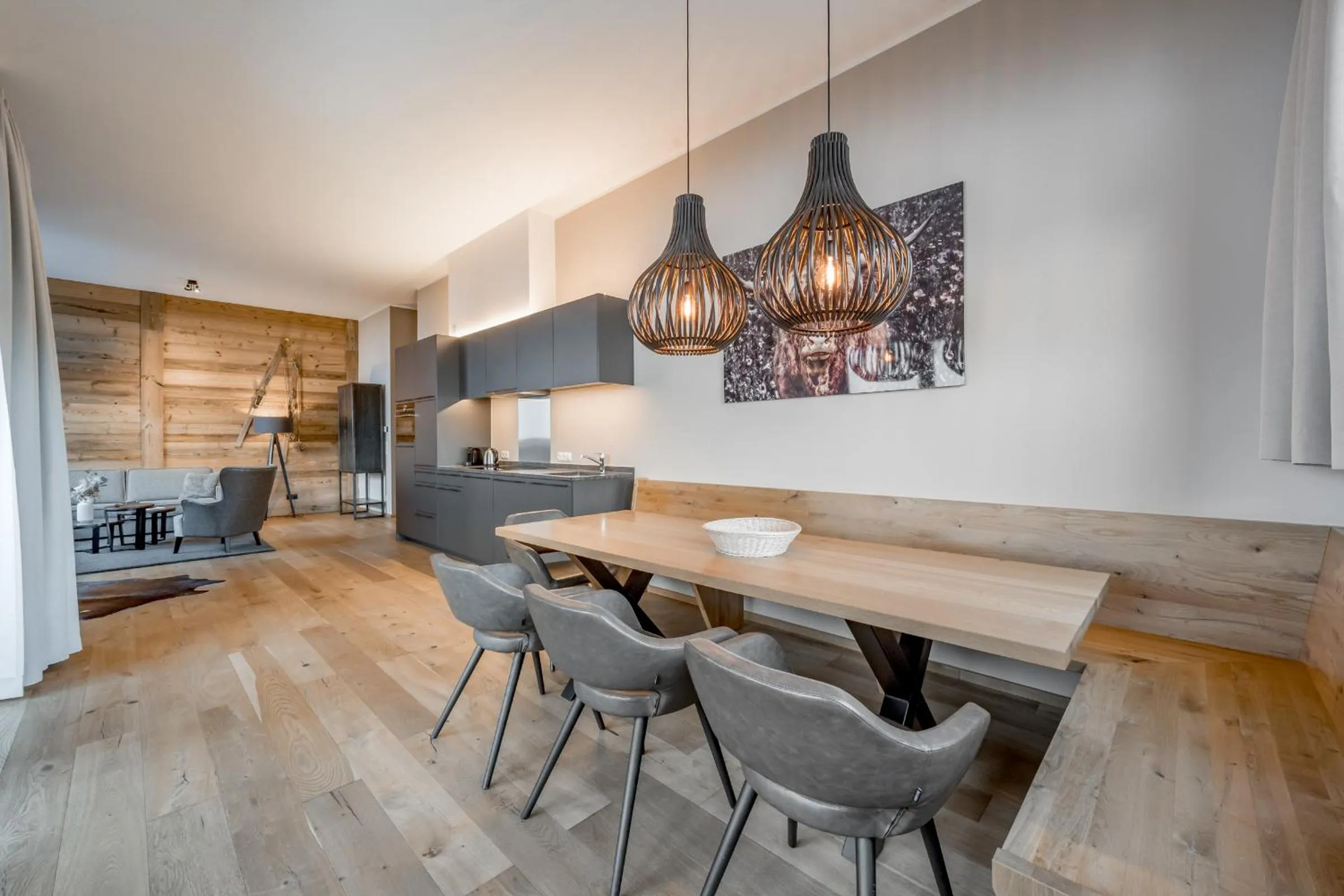 Dining area in AlpenParks Hotel & Apartment Arlberg Warth mit Pool