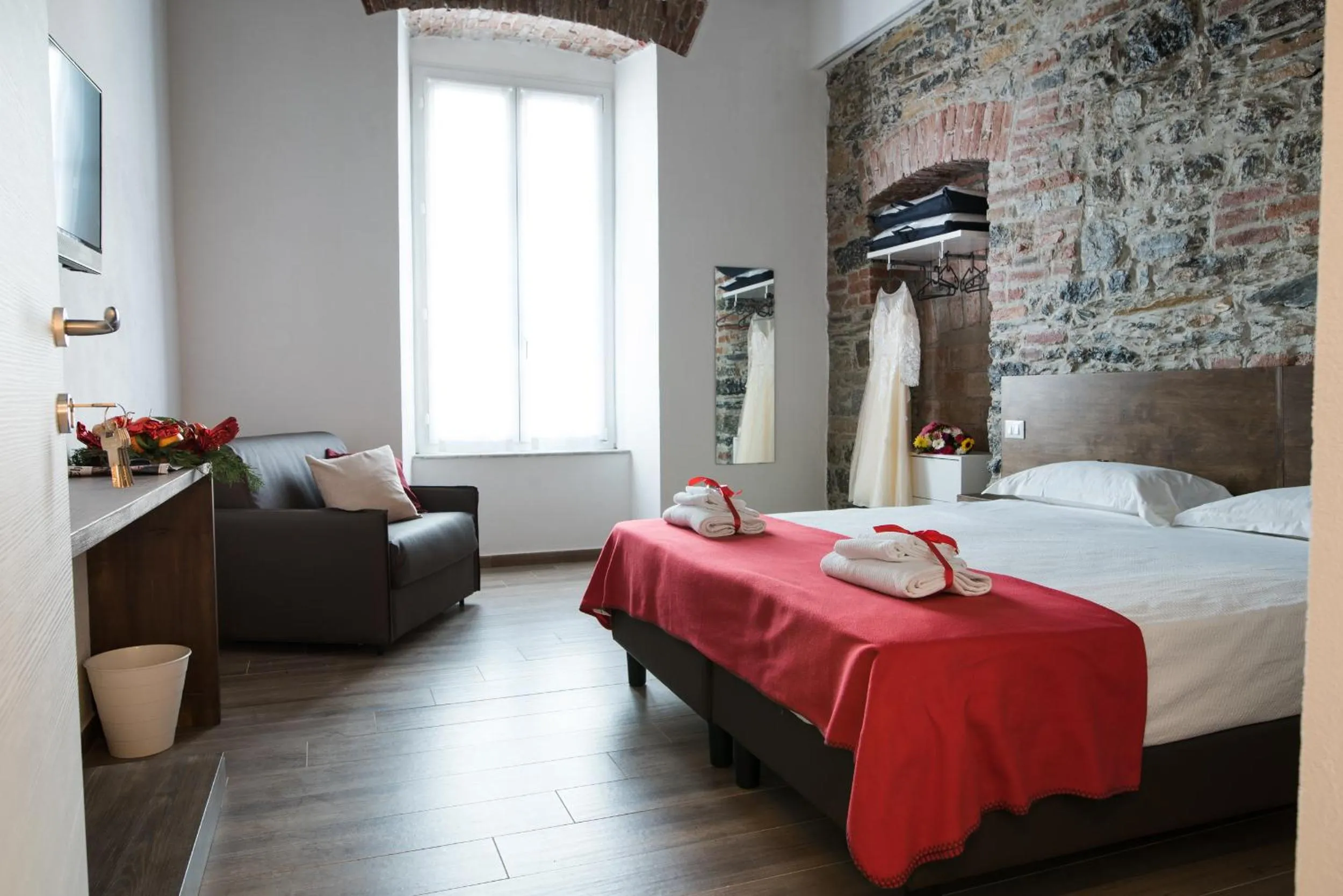 Photo of the whole room, Bed in Affittacamere Superior del Golfo e delle 5 Terre
