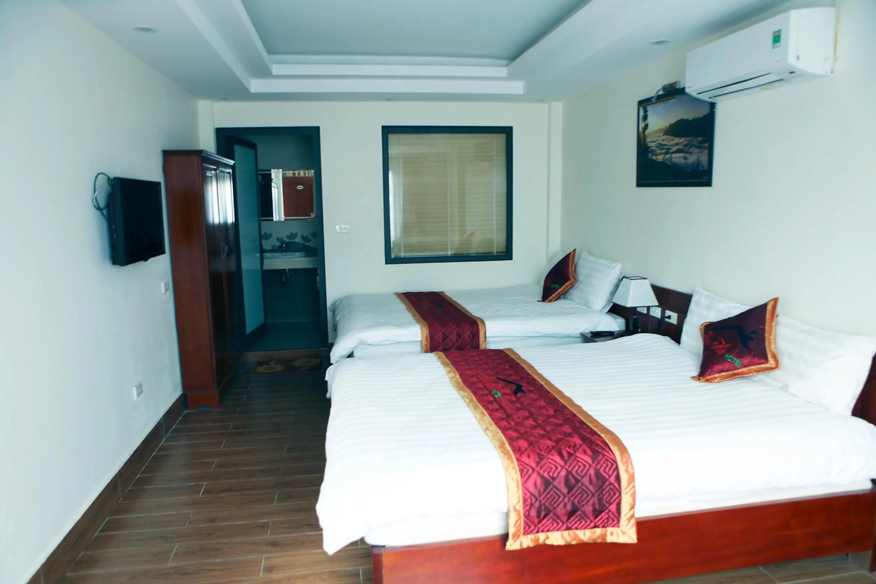 Photo of the whole room, Bed in Son Ha Hotel SAPA