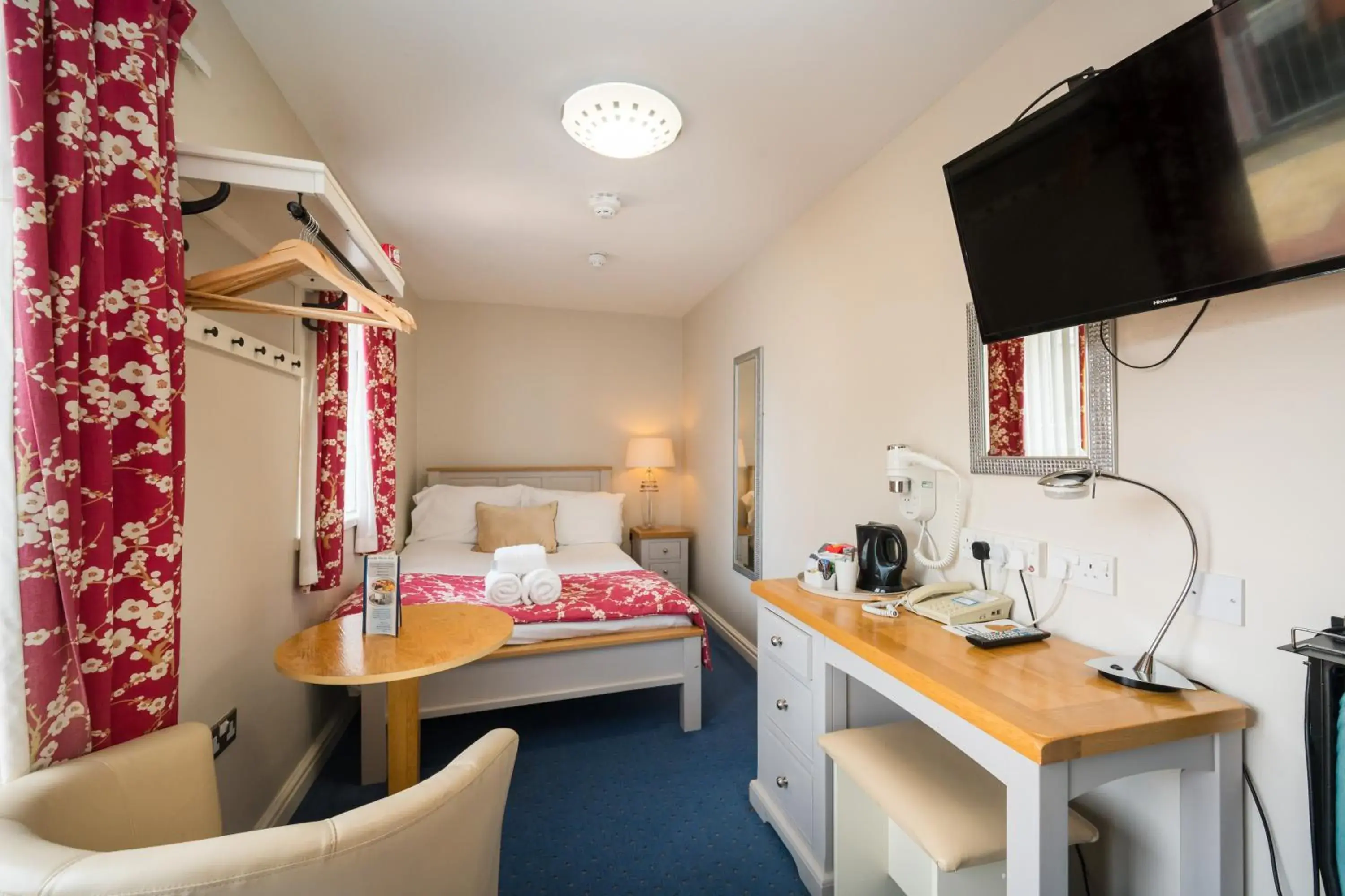 Small Double Room in Gwesty'r Marine Hotel & Spa Small Double Room in Gwesty'r Marine Hotel & Spa