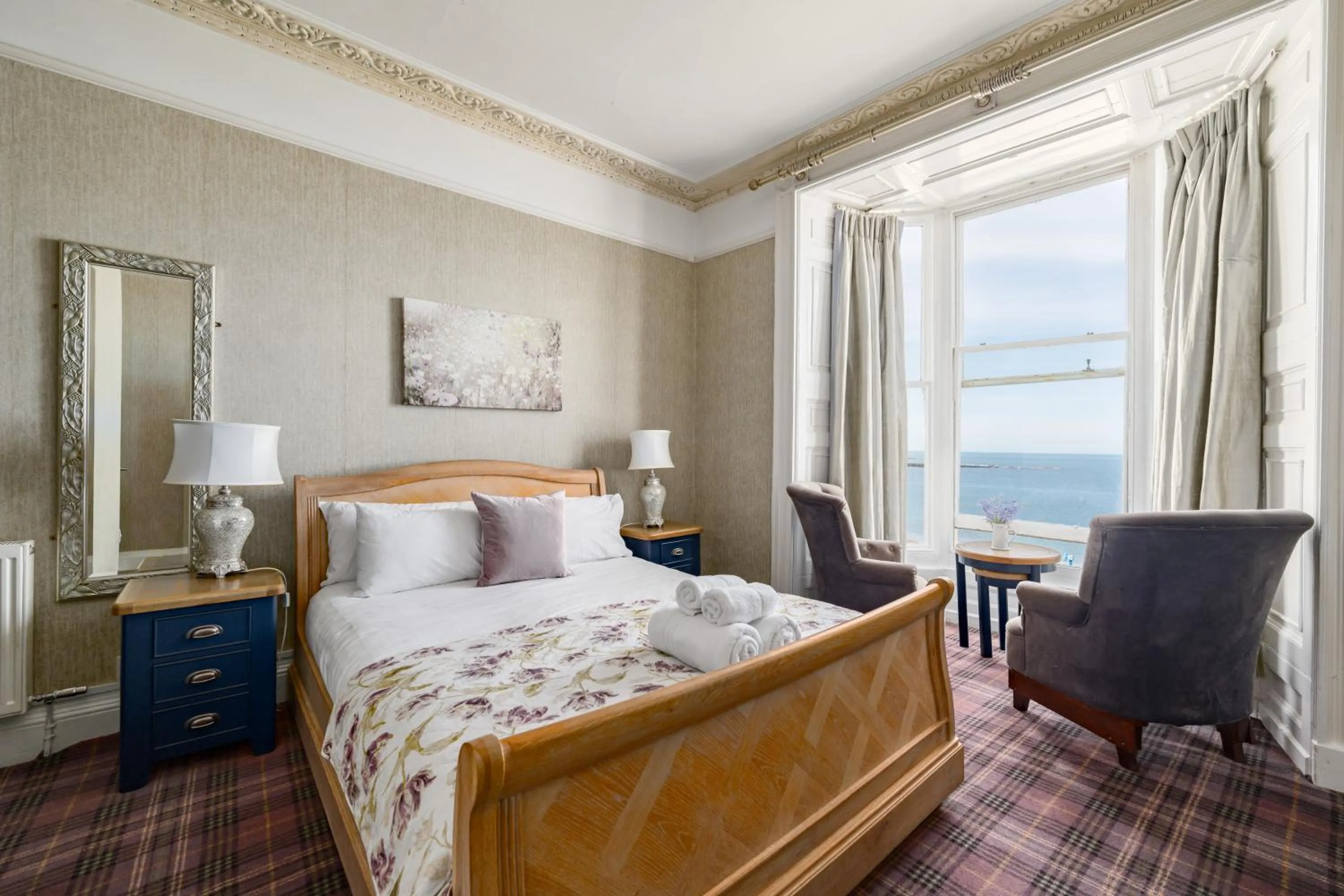 Bed in Gwesty'r Marine Hotel & Spa