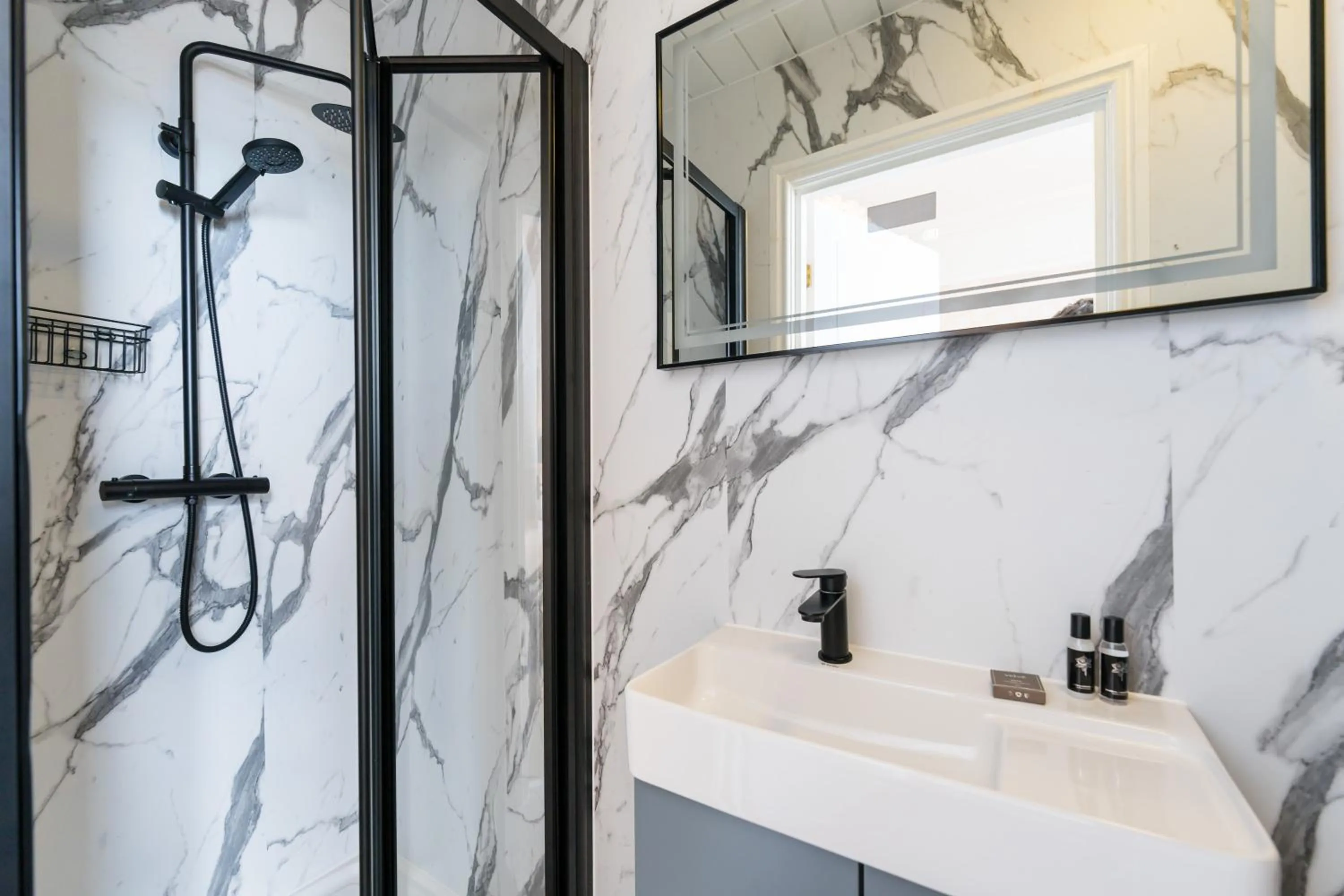 Gwesty'r Marine Hotel & Spa