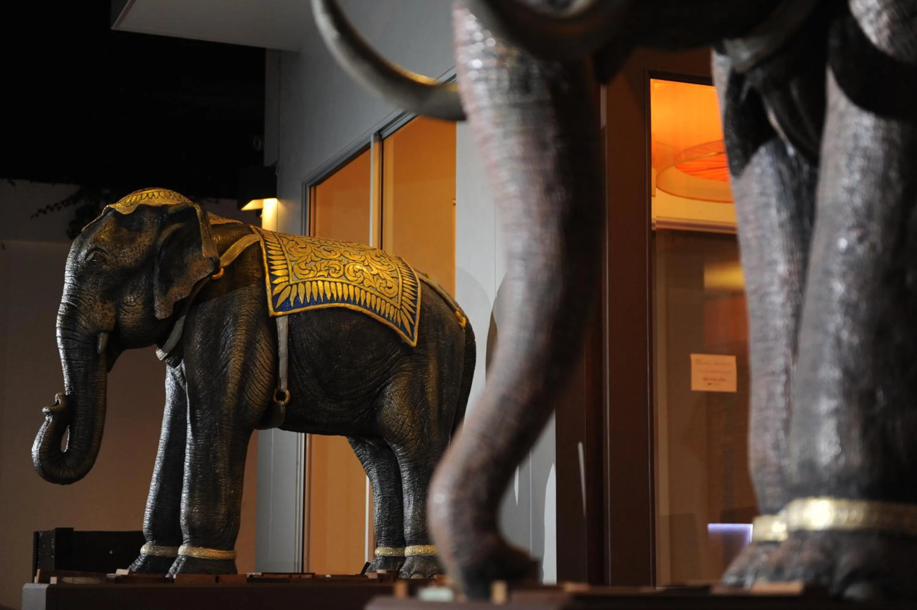 Decorative detail in Mawin Hotel