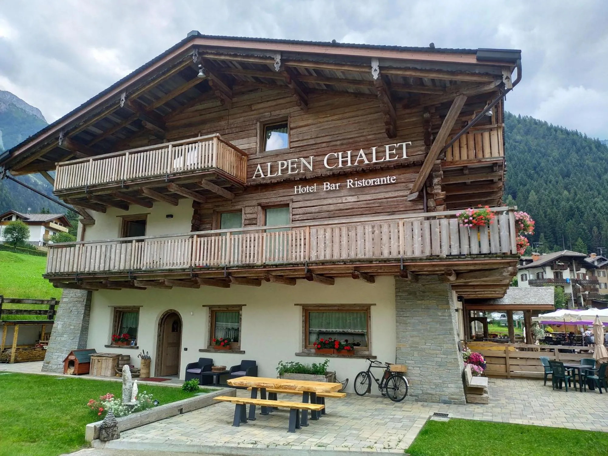 Property building in Alpen Chalet - Charme Mountain Hotel -