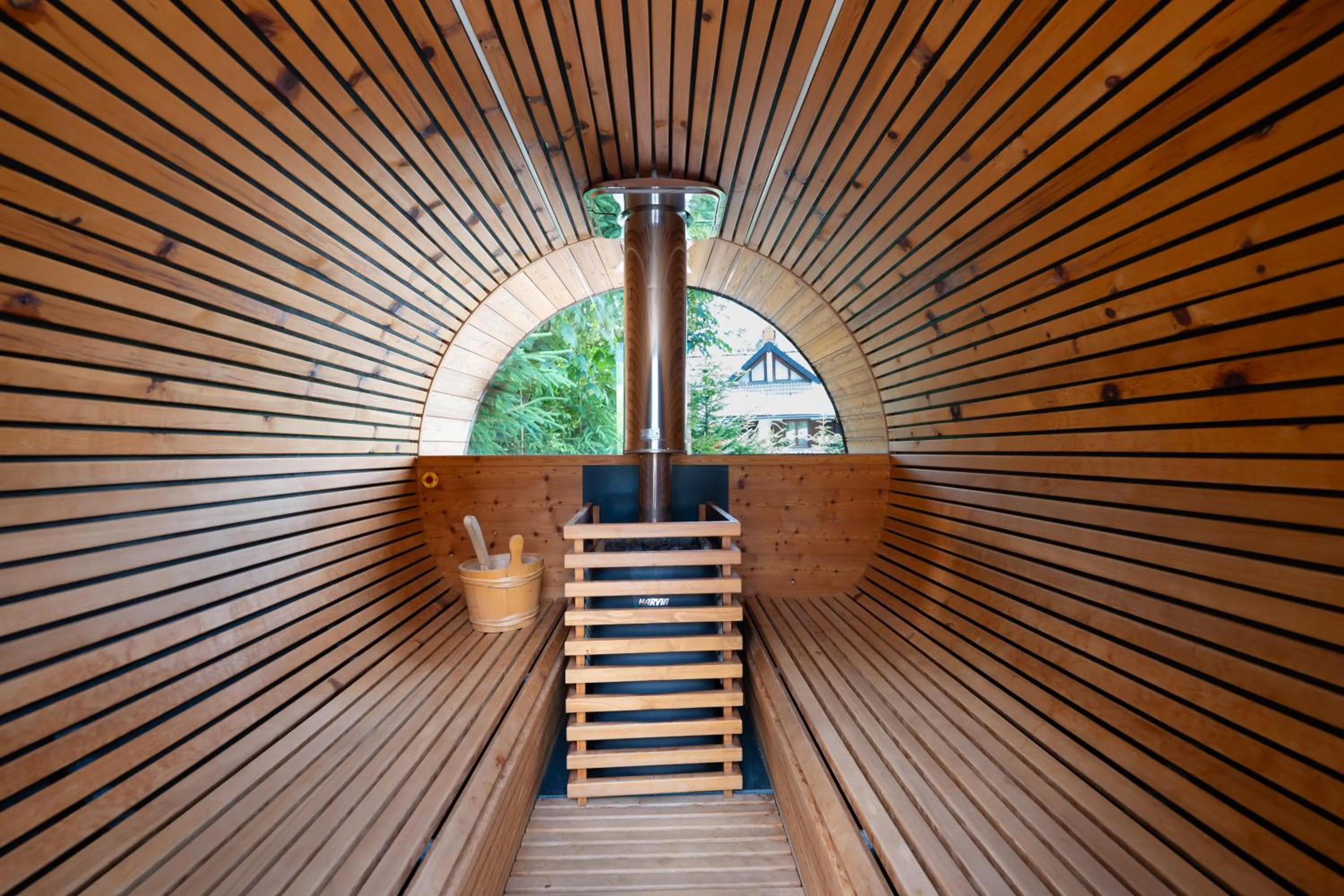 Swimming pool in Alpen Chalet - Charme Mountain Hotel -