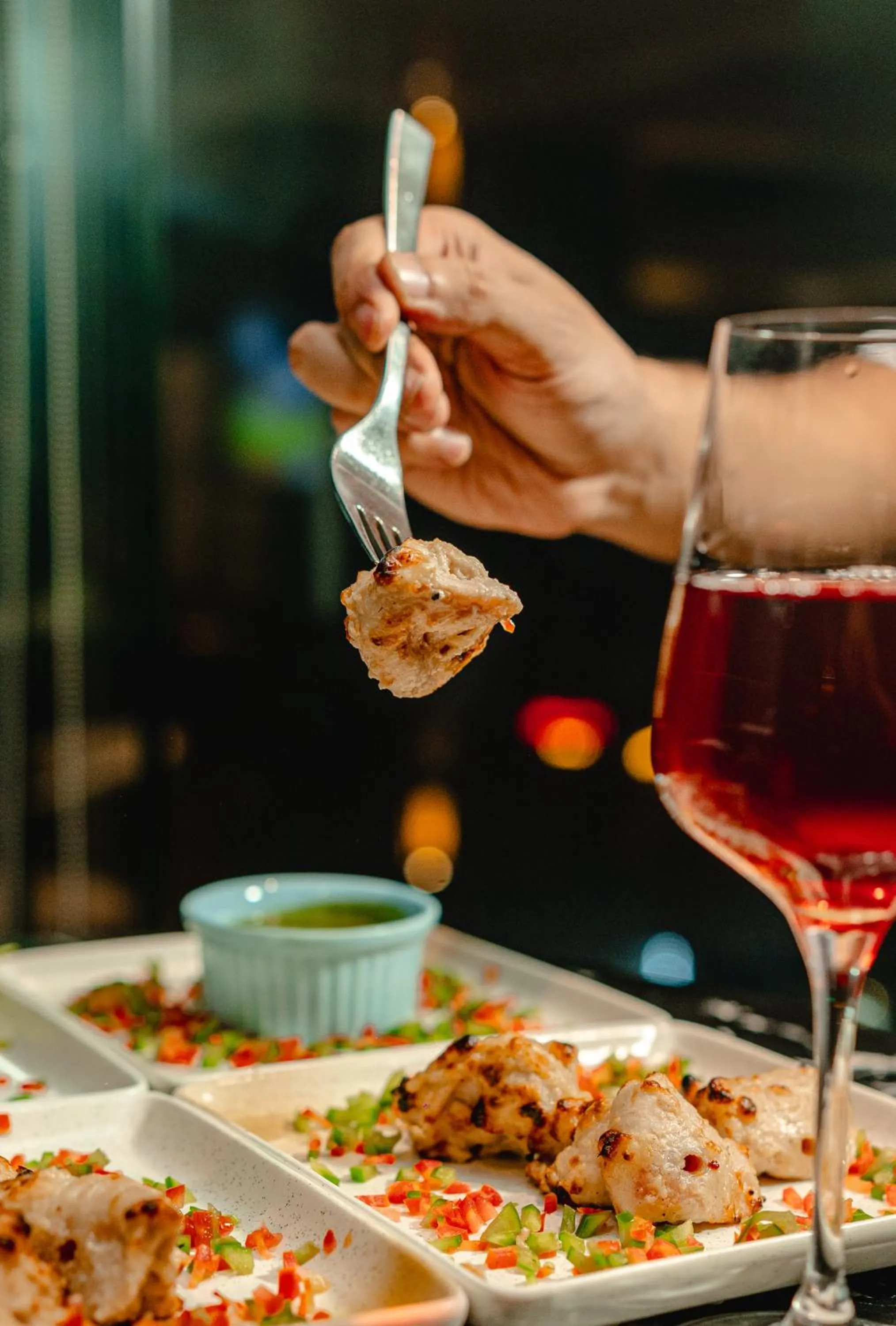 Restaurant/places to eat in The Peninsula Chittagong Limited