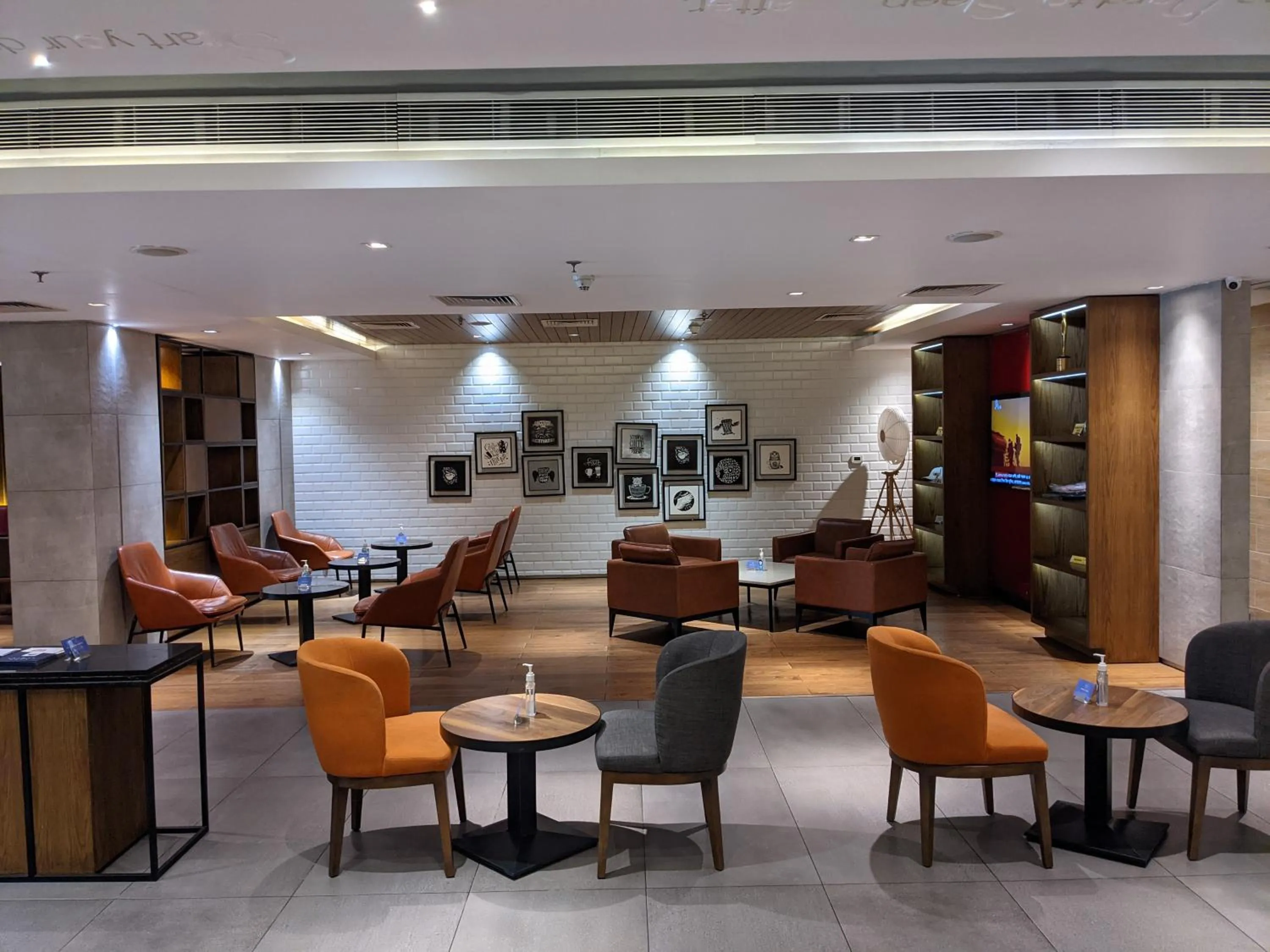 Coffee/tea facilities in The Peninsula Chittagong Limited