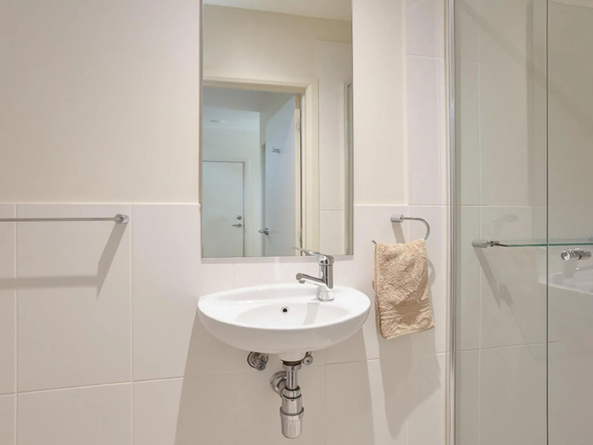 Oaks Pacific Blue 516 private pool aircon WI-FI