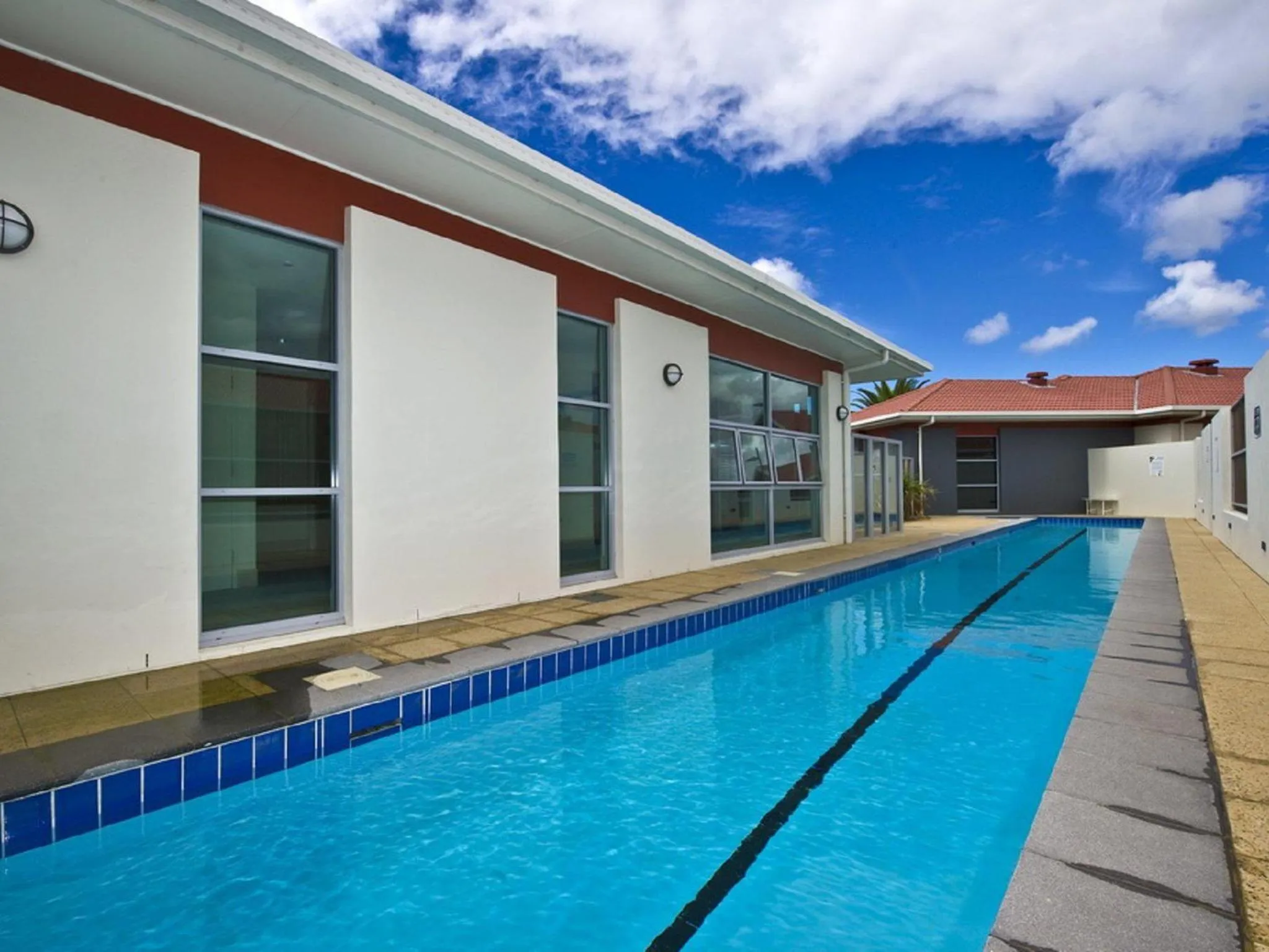 Oaks Pacific Blue 516 private pool aircon WI-FI