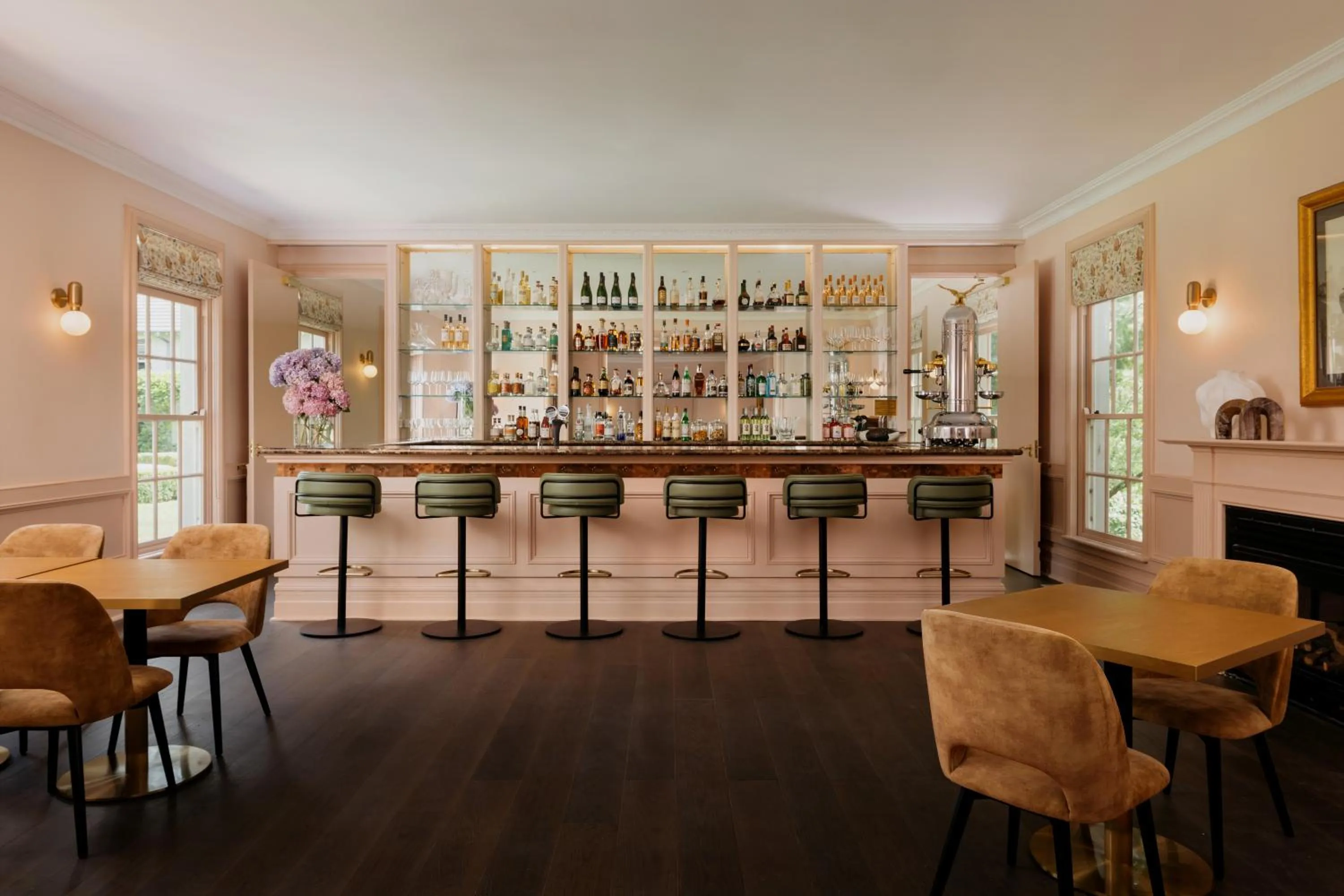 Lounge or bar in Ardour Milton Park Bowral