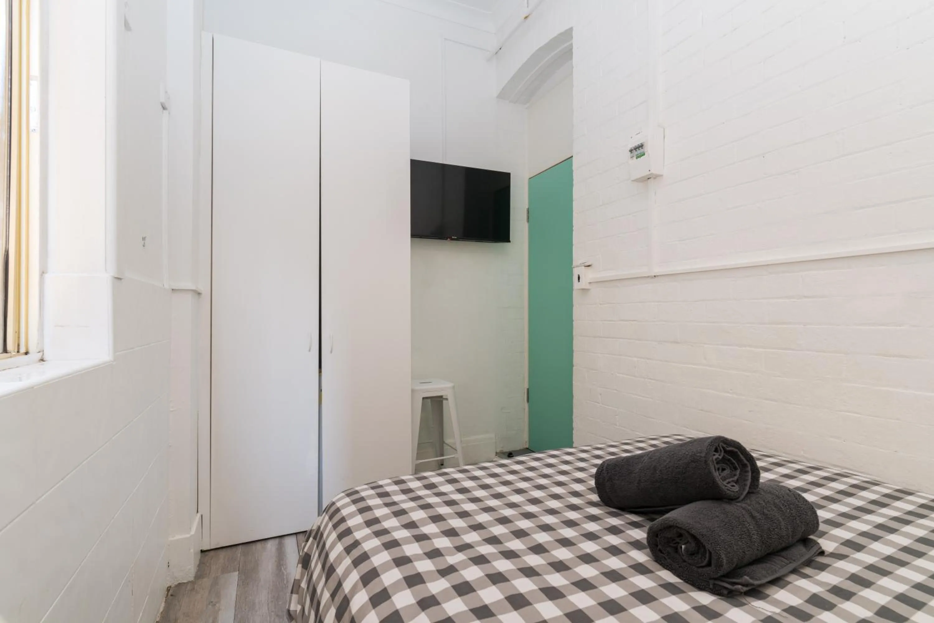 Bed in Manly Beach Guesthouse