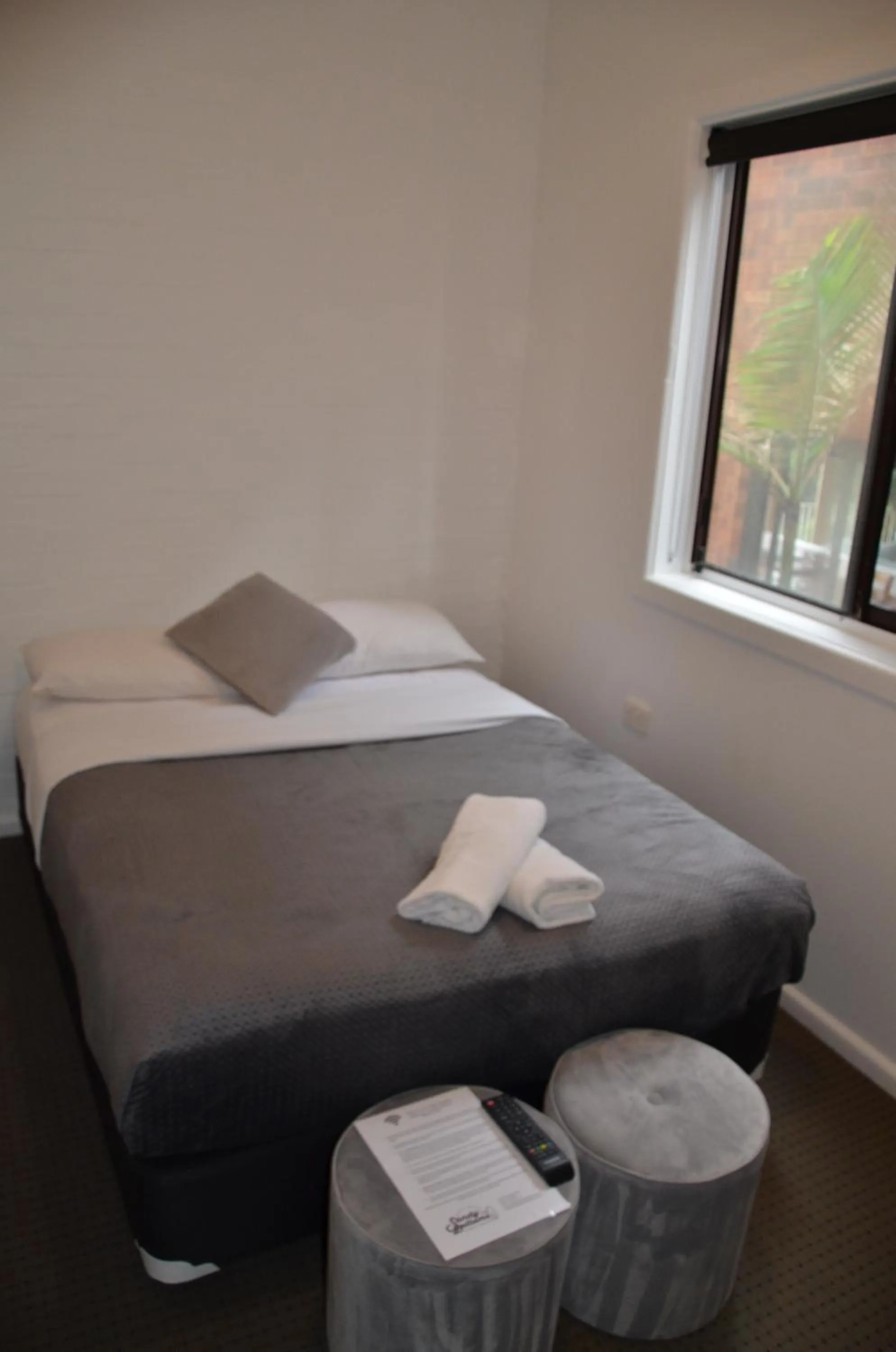 Bed in Manly Beach Guesthouse