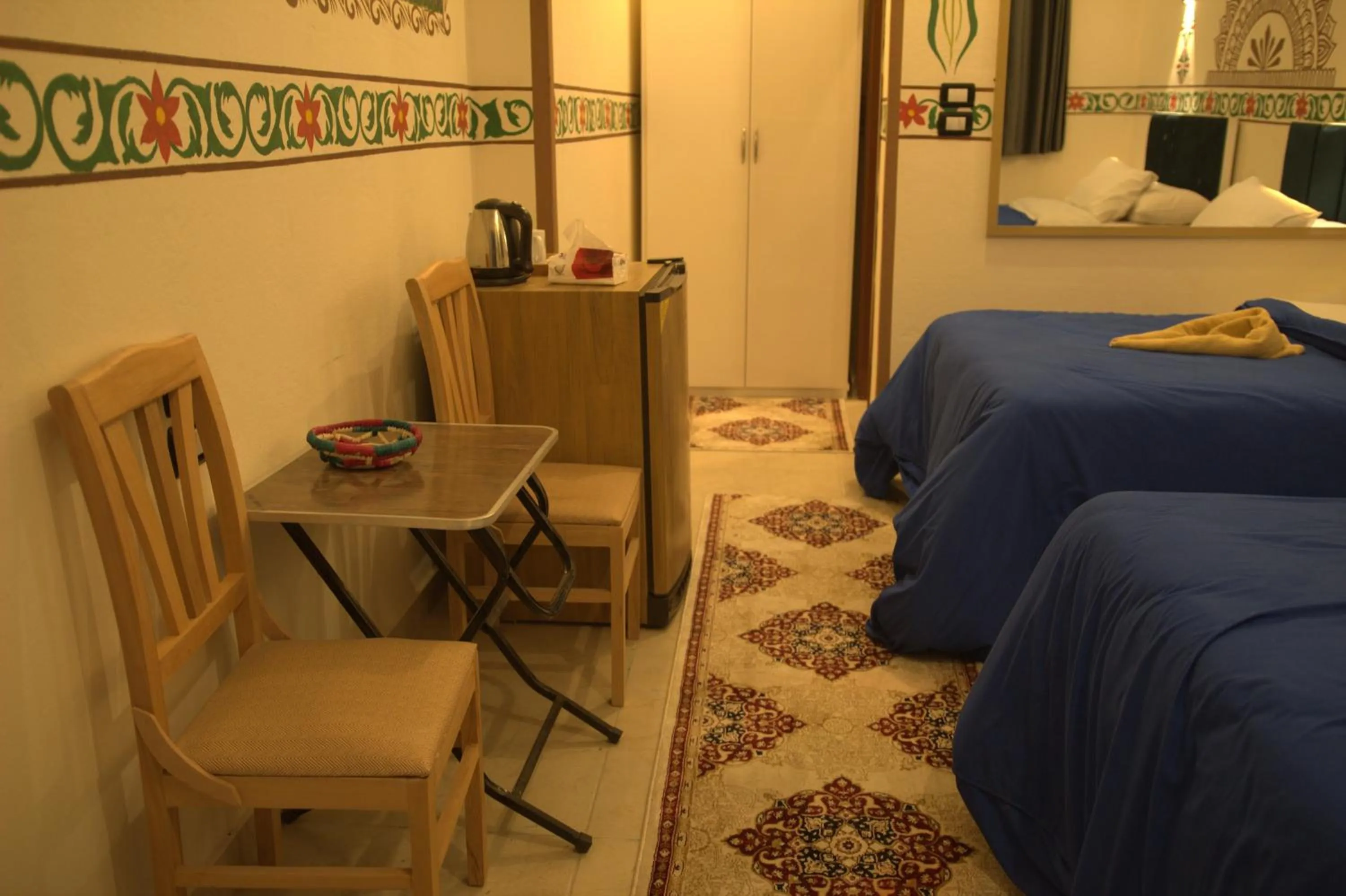 oven, Bed in Al Baeirat Hotel