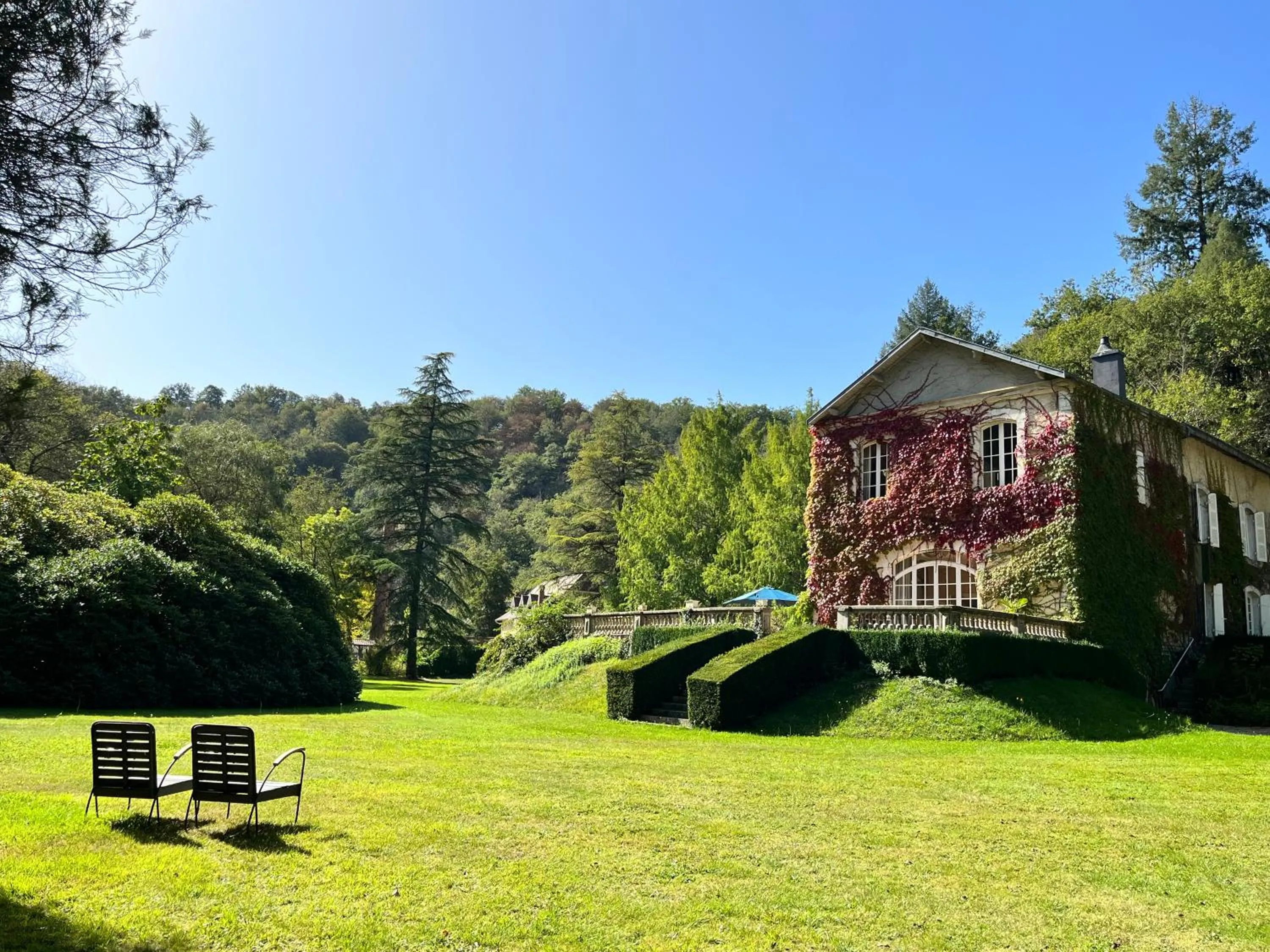 Garden view in Domaine de La Brugere