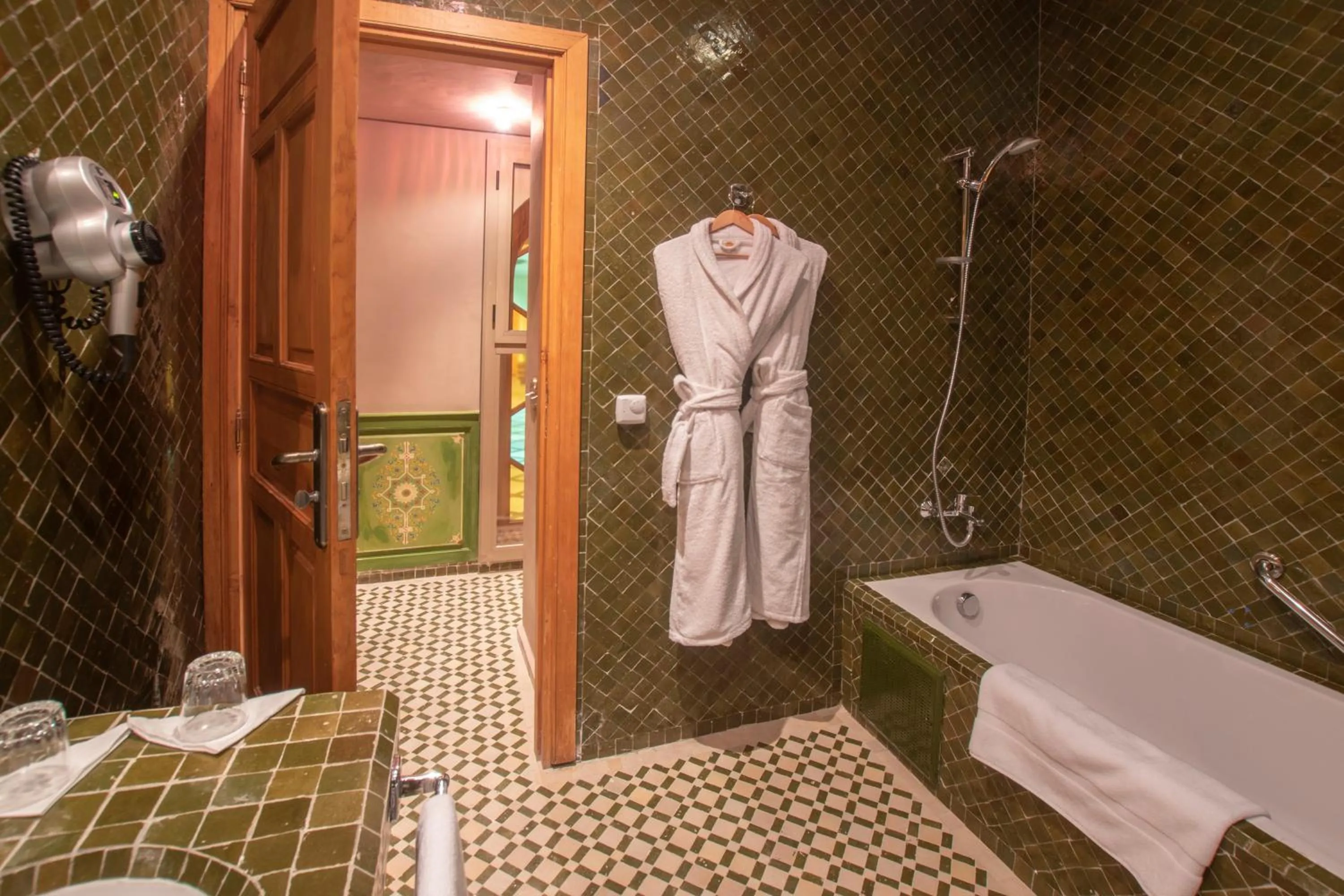 Bathroom in Palais Dar Si Aissa ALL-SUITES