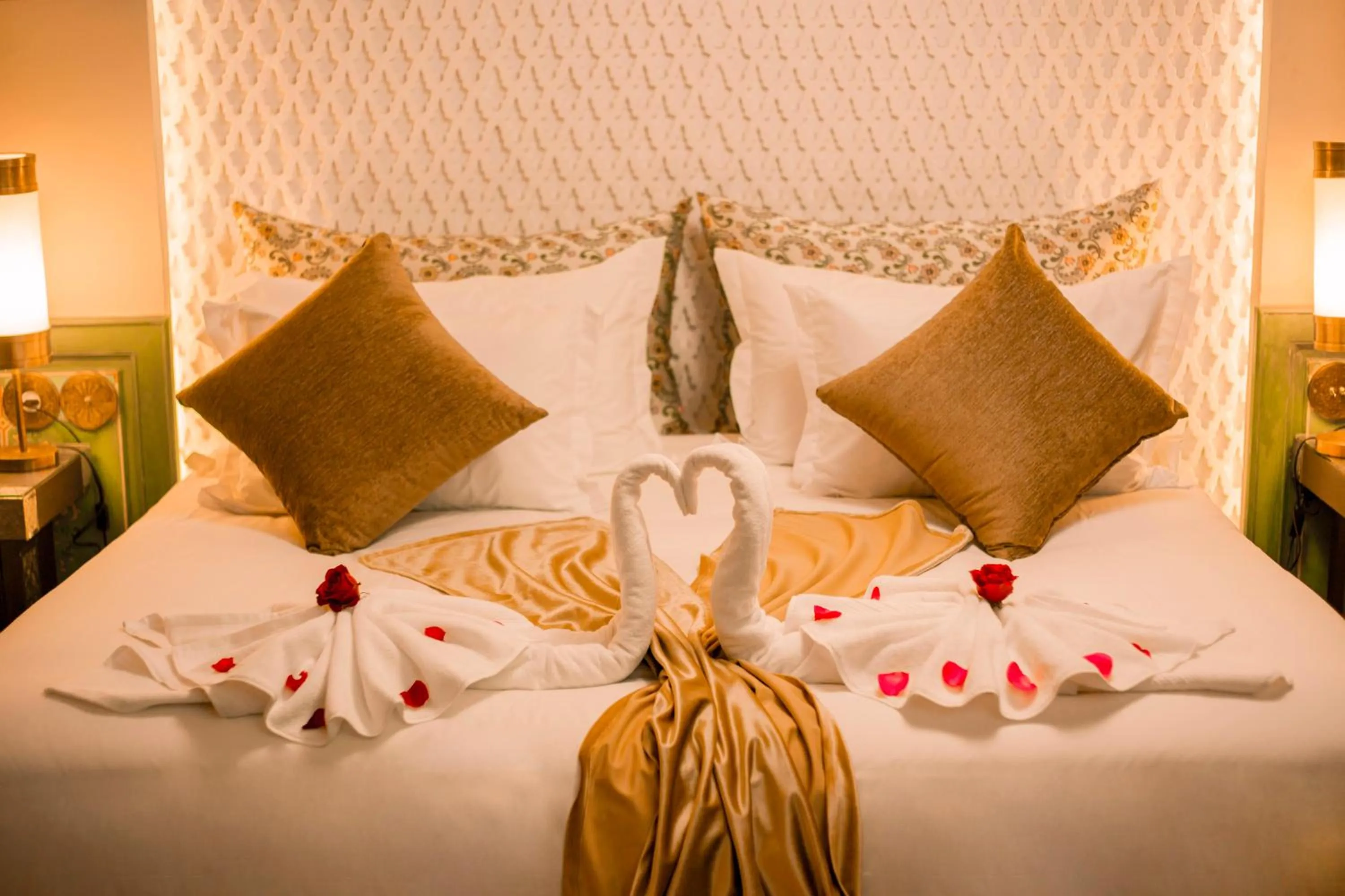 Bedroom, Bed in Palais Dar Si Aissa ALL-SUITES