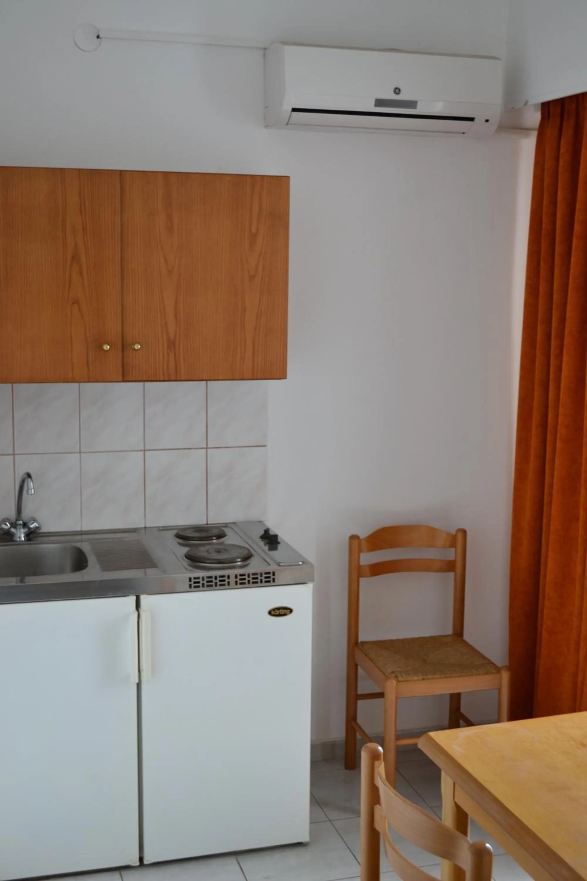 Kitchen or kitchenette in Panorama Hotel Apartments