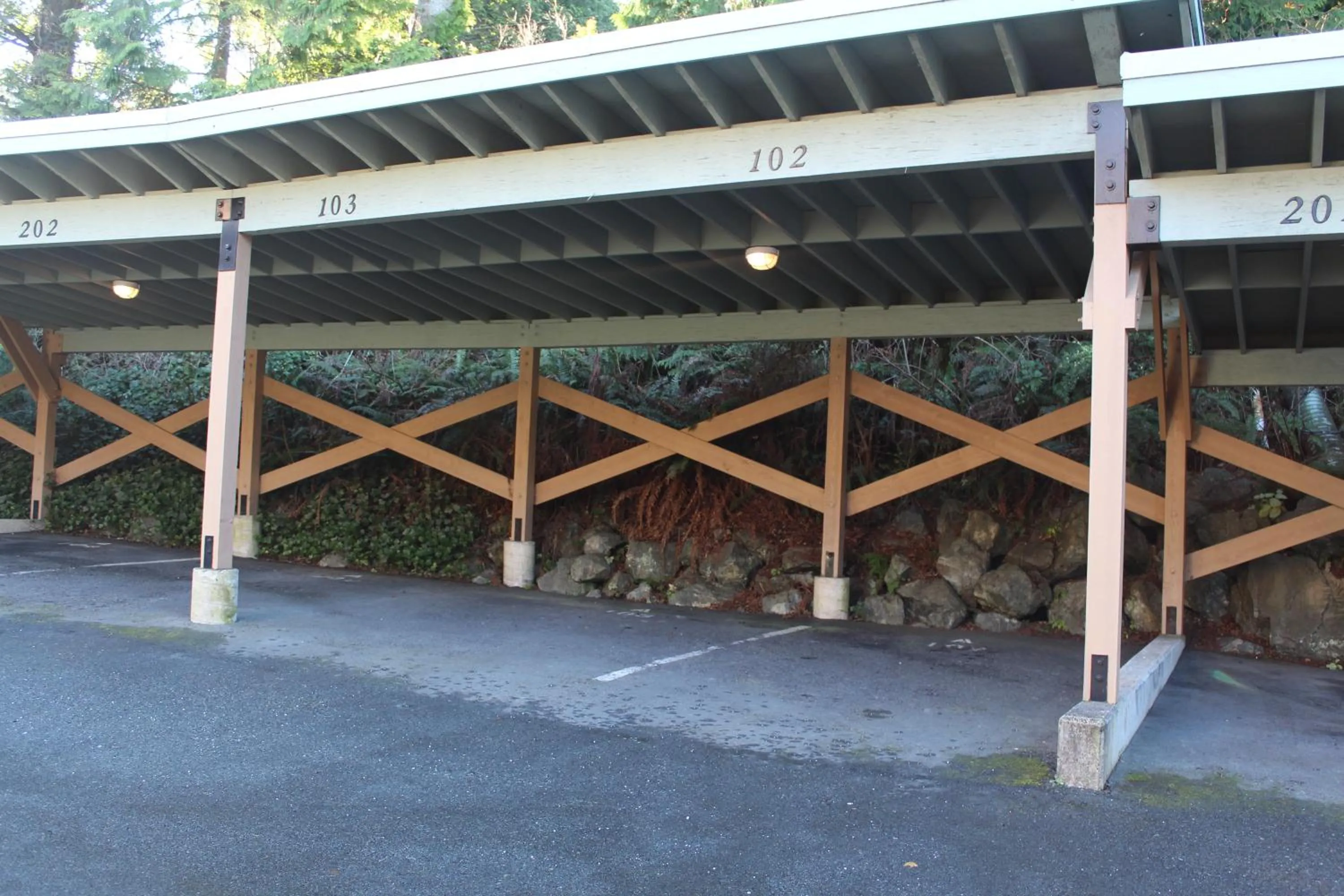 Property building in Siennas Harbour House
