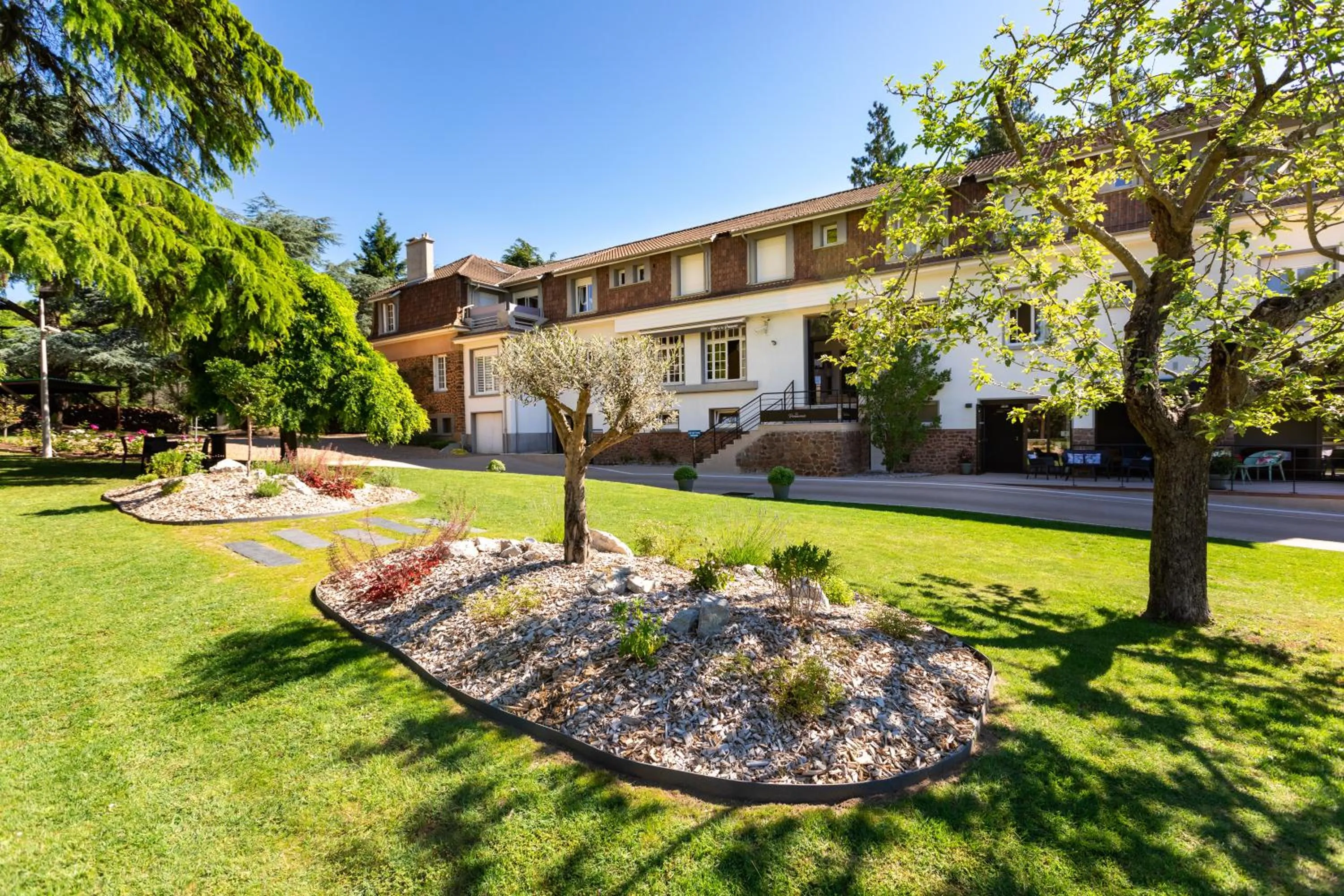 Patio in Hotel De La Pommeraie