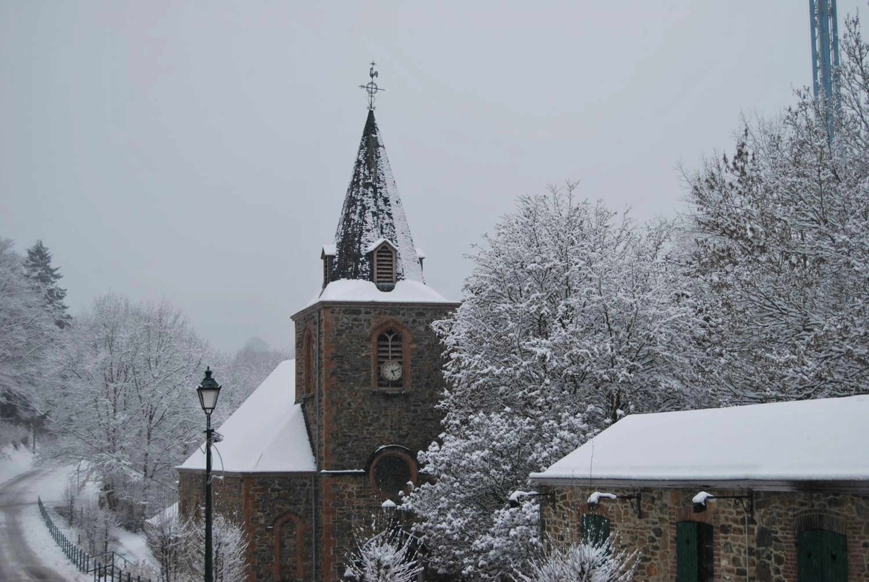Landmark view in Au sommet de la cascade