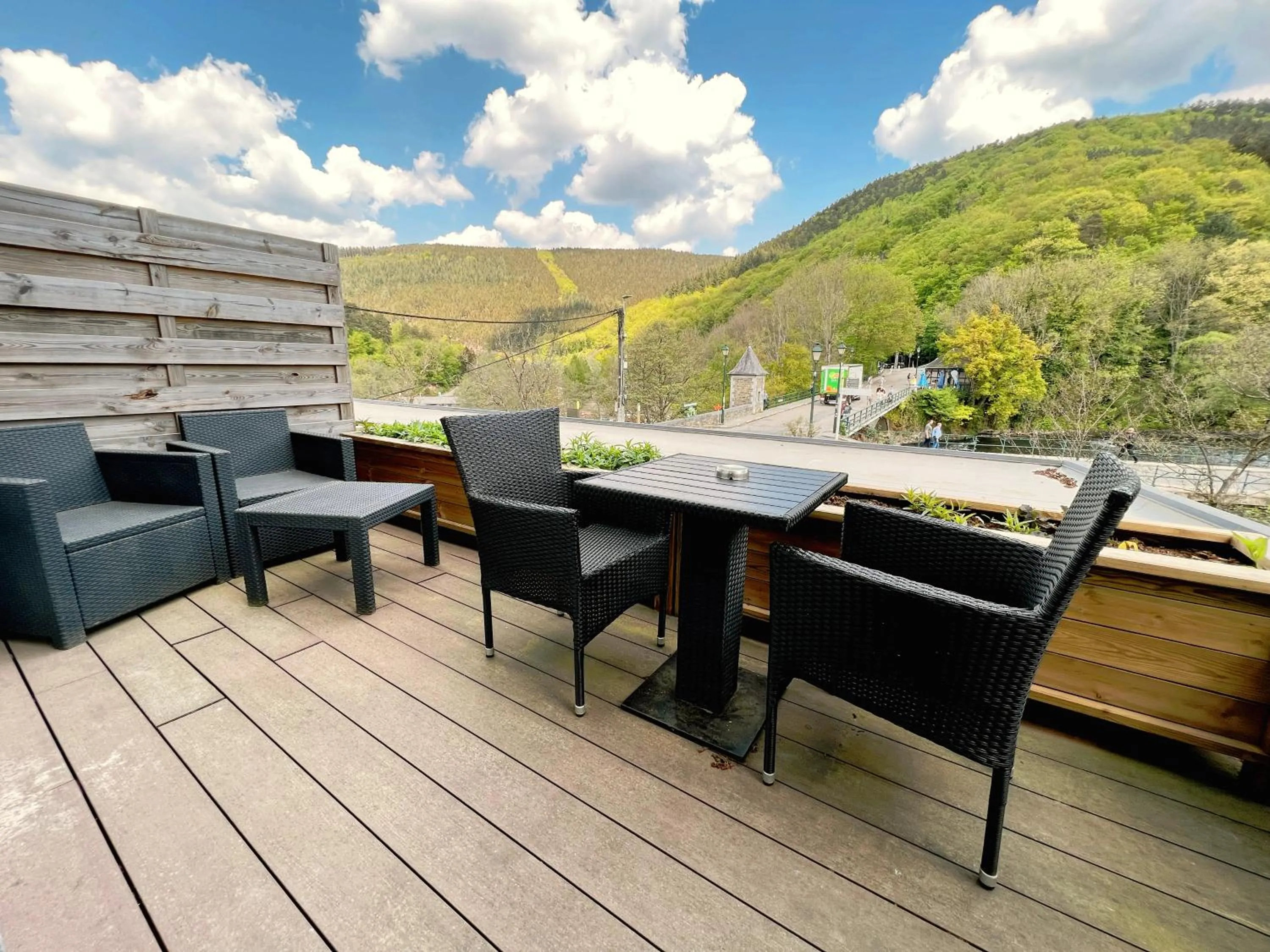 Au sommet de la cascade