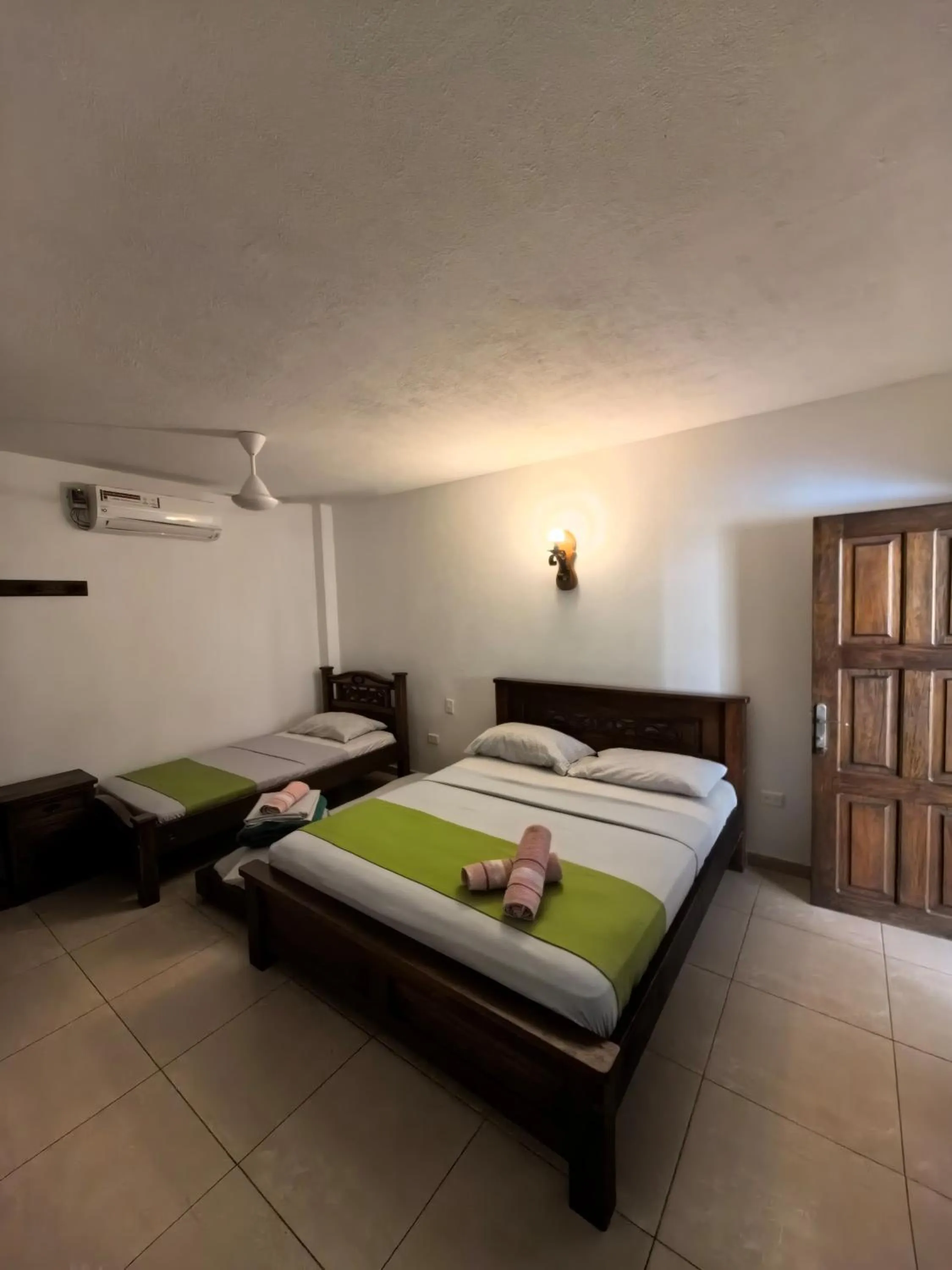 Bedroom, Bed in Camali Hotel