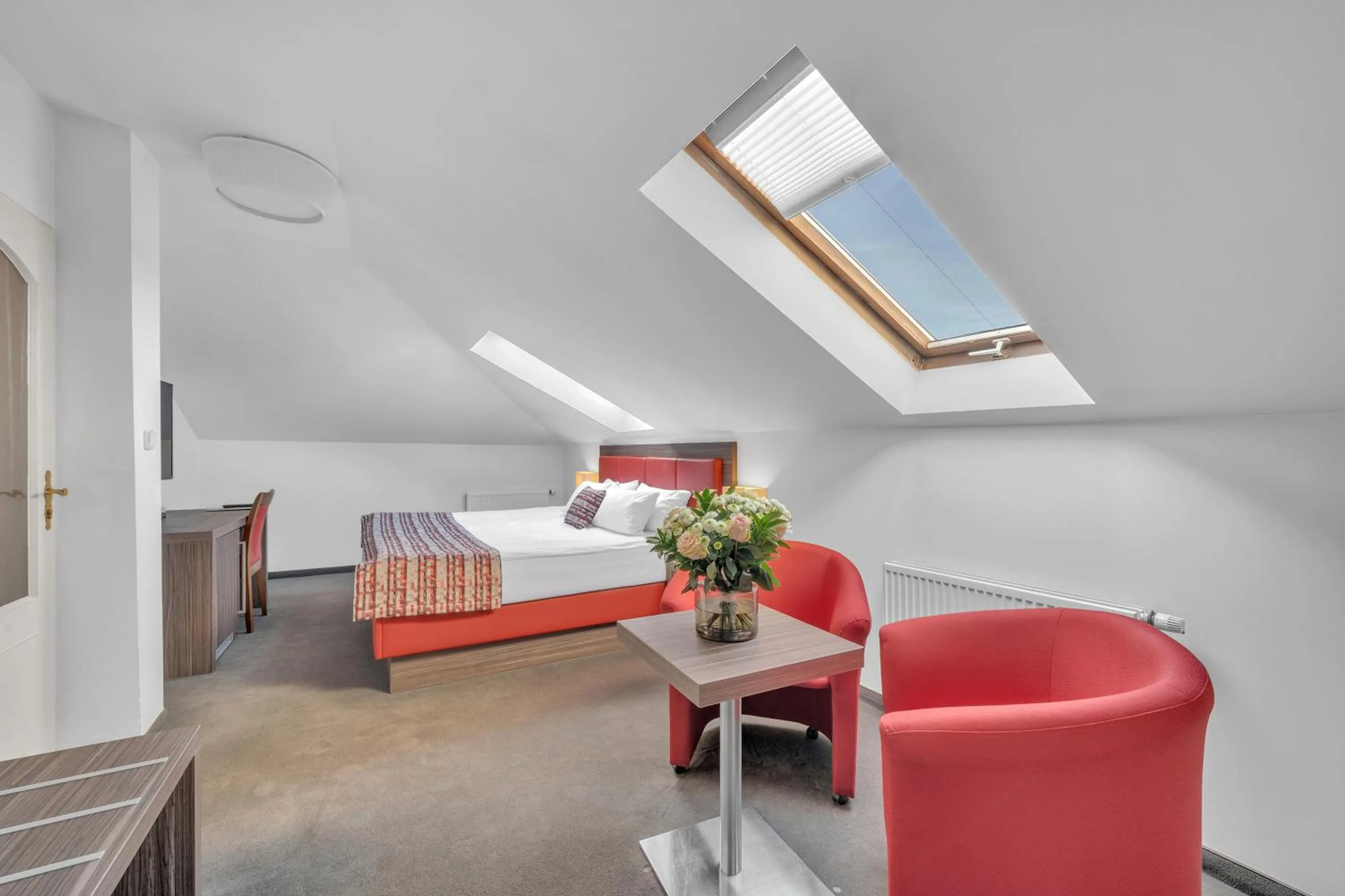 Photo of the whole room, Bed in Hotel Nelly Kellys