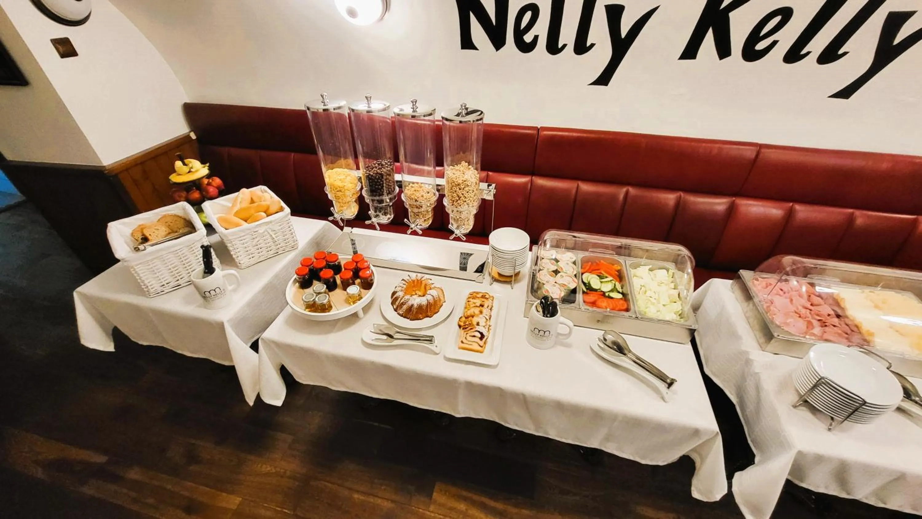 Breakfast in Hotel Nelly Kellys