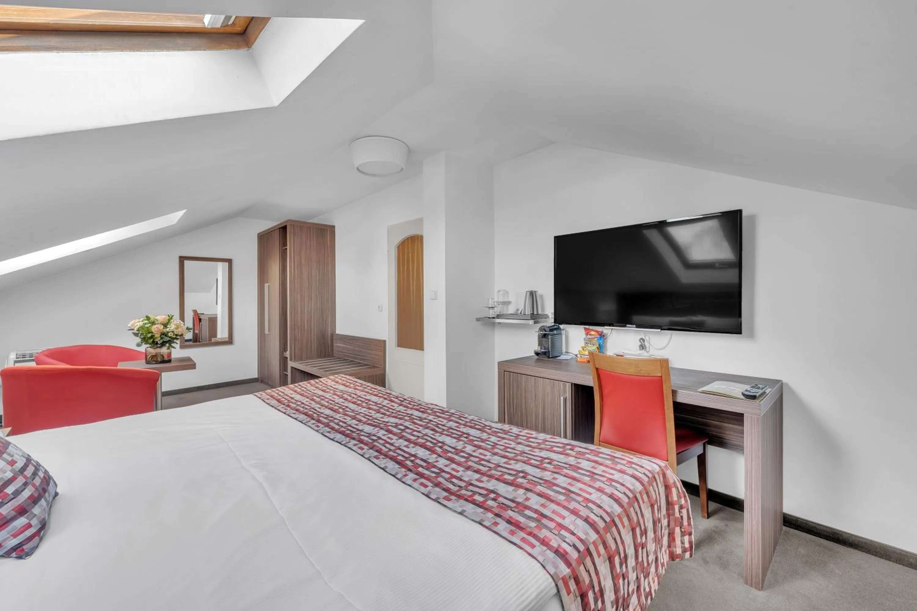 TV and multimedia, Bed in Hotel Nelly Kellys