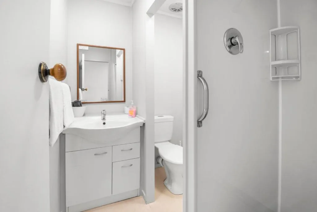 Bathroom in Te Aroha Motel